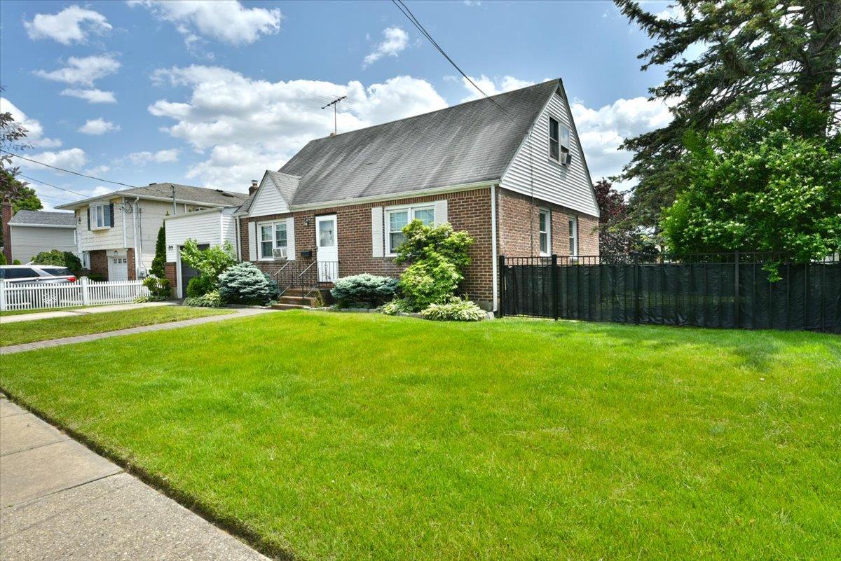 136 Euclid Avenue, Massapequa, NY 11758