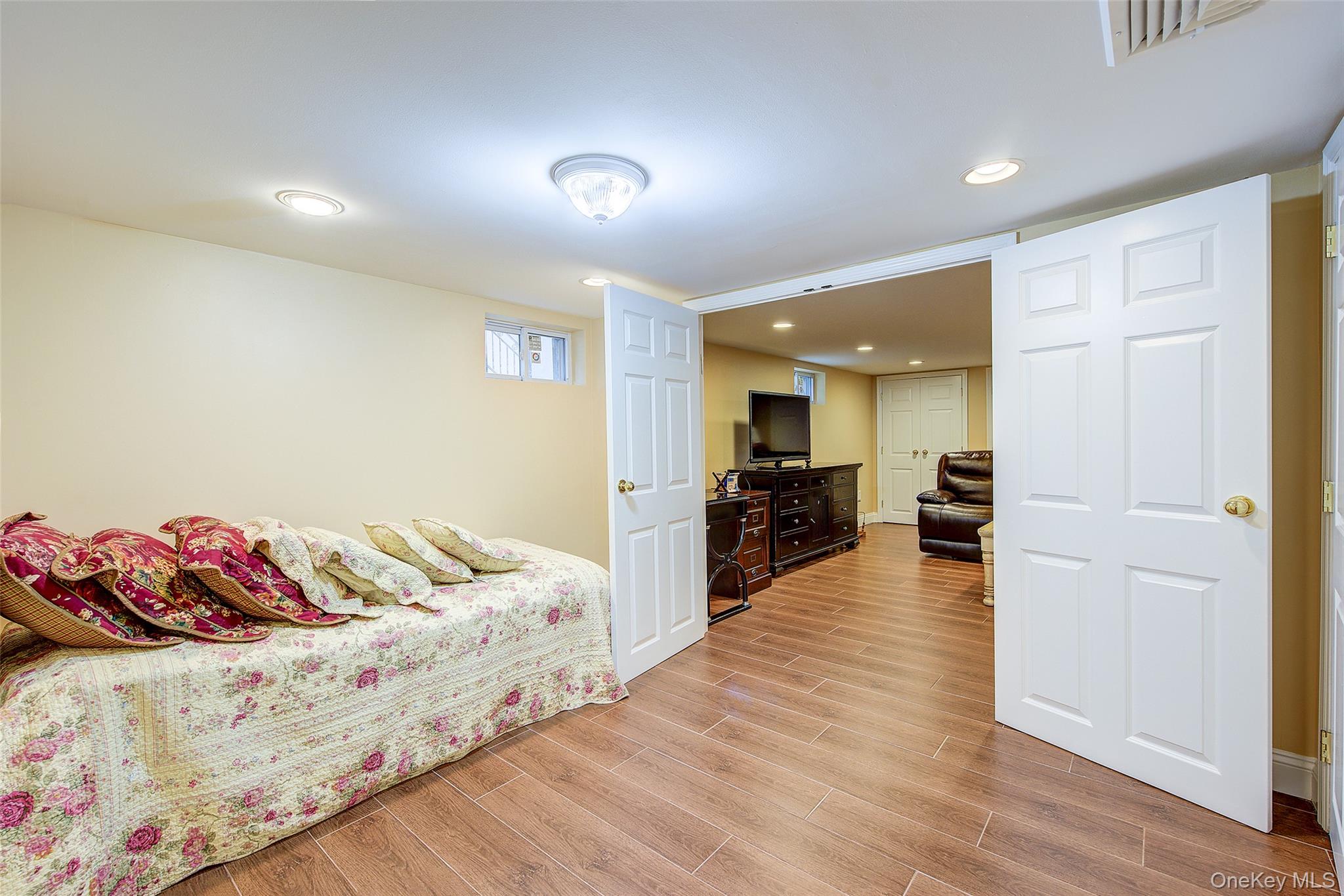 7126 170th Street, Fresh Meadows, NY 11365