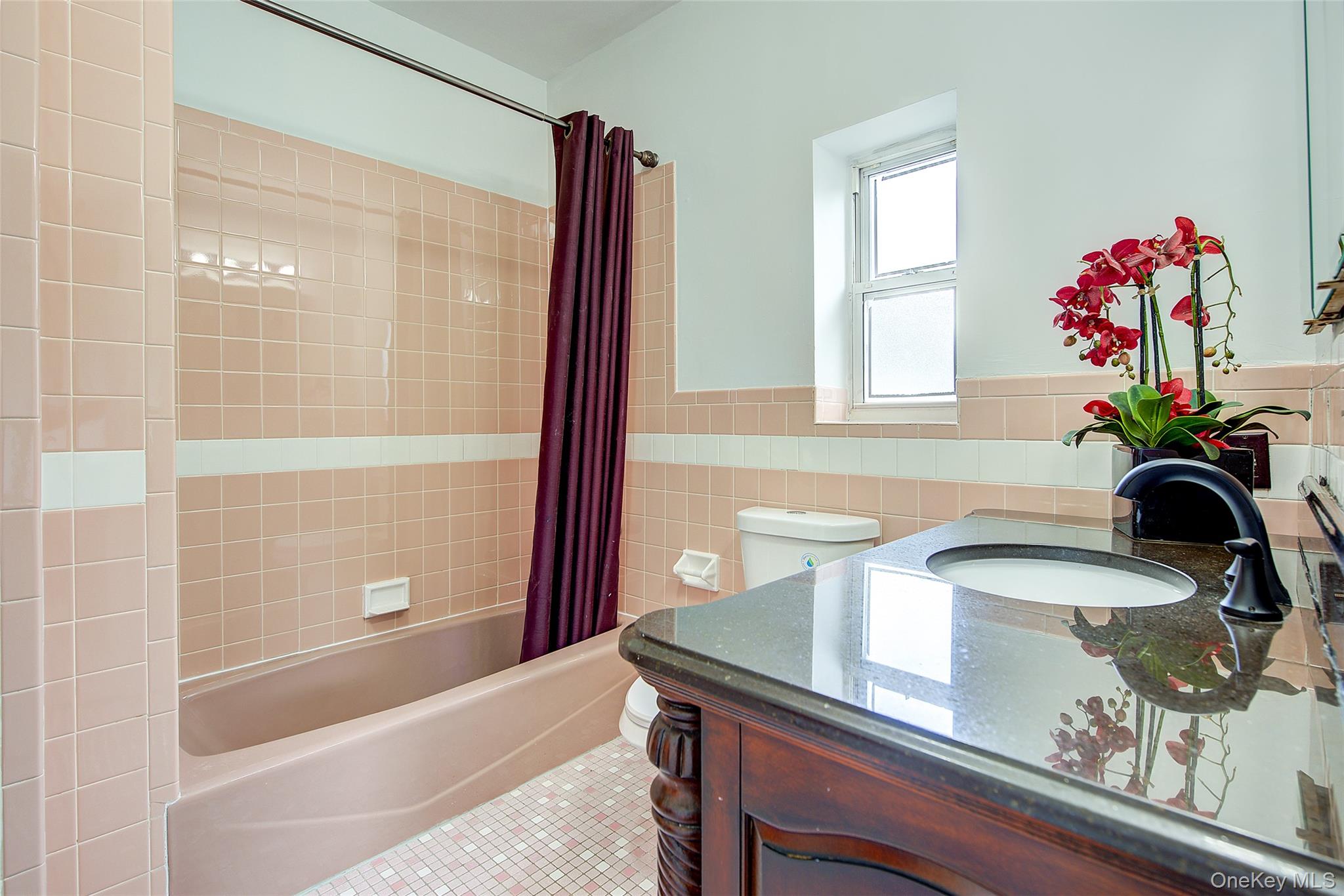 7126 170th Street, Fresh Meadows, NY 11365