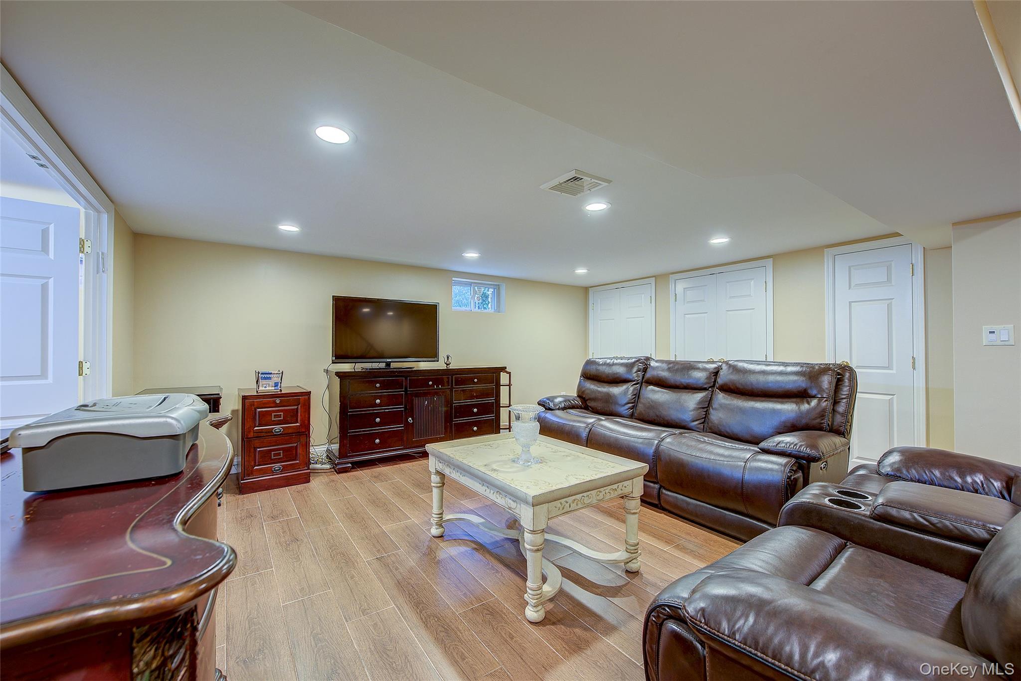 7126 170th Street, Fresh Meadows, NY 11365