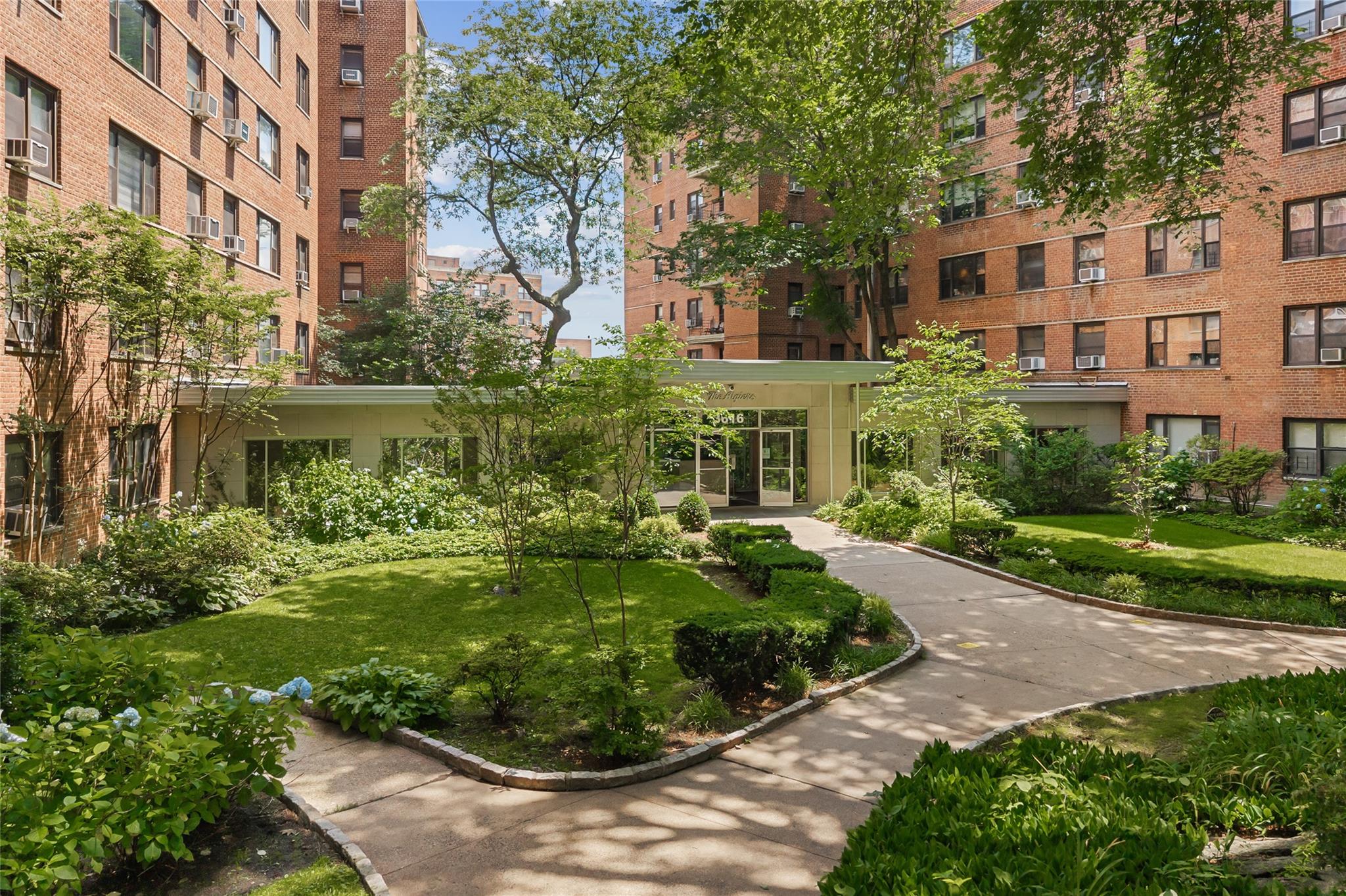 3616 Henry Hudson Parkway # 2IS, Bronx, NY 10463