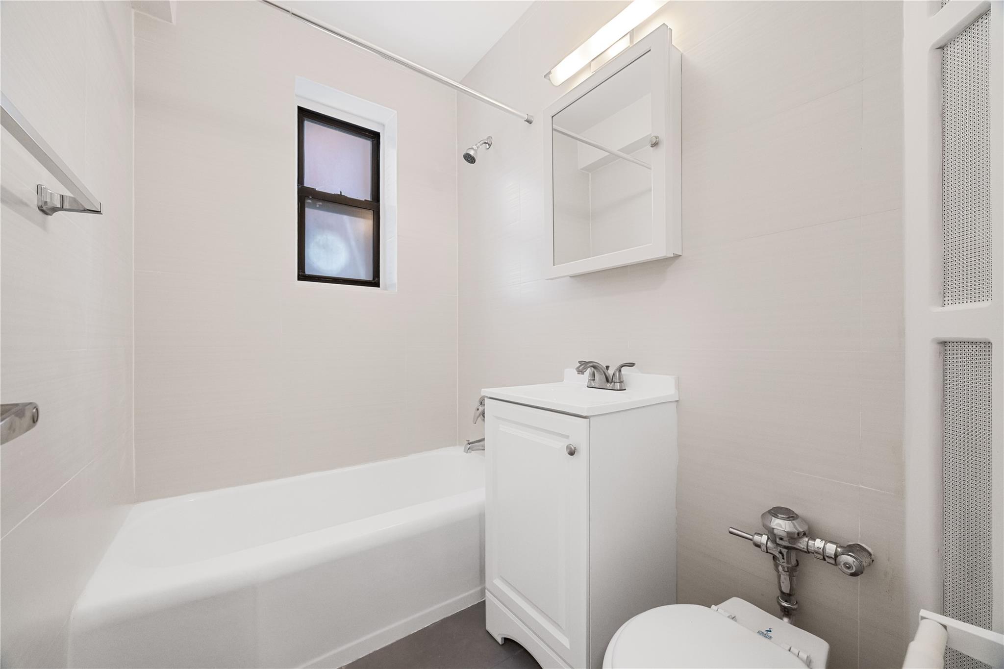 3616 Henry Hudson Parkway # 2IS, Bronx, NY 10463