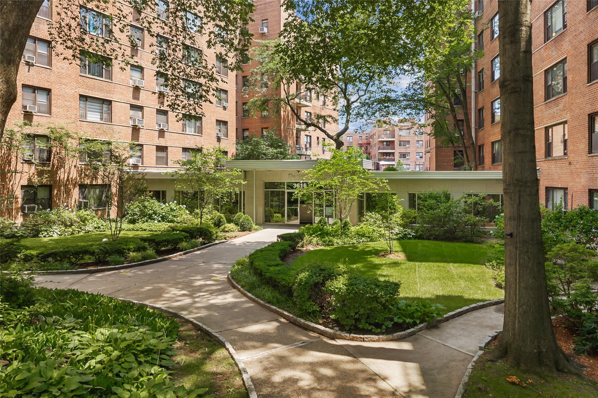 3616 Henry Hudson Parkway # 2IS, Bronx, NY 10463