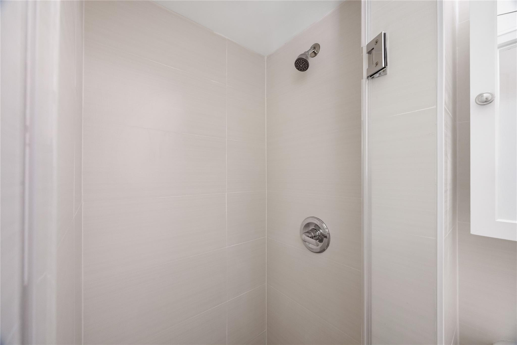 3616 Henry Hudson Parkway # 2IS, Bronx, NY 10463