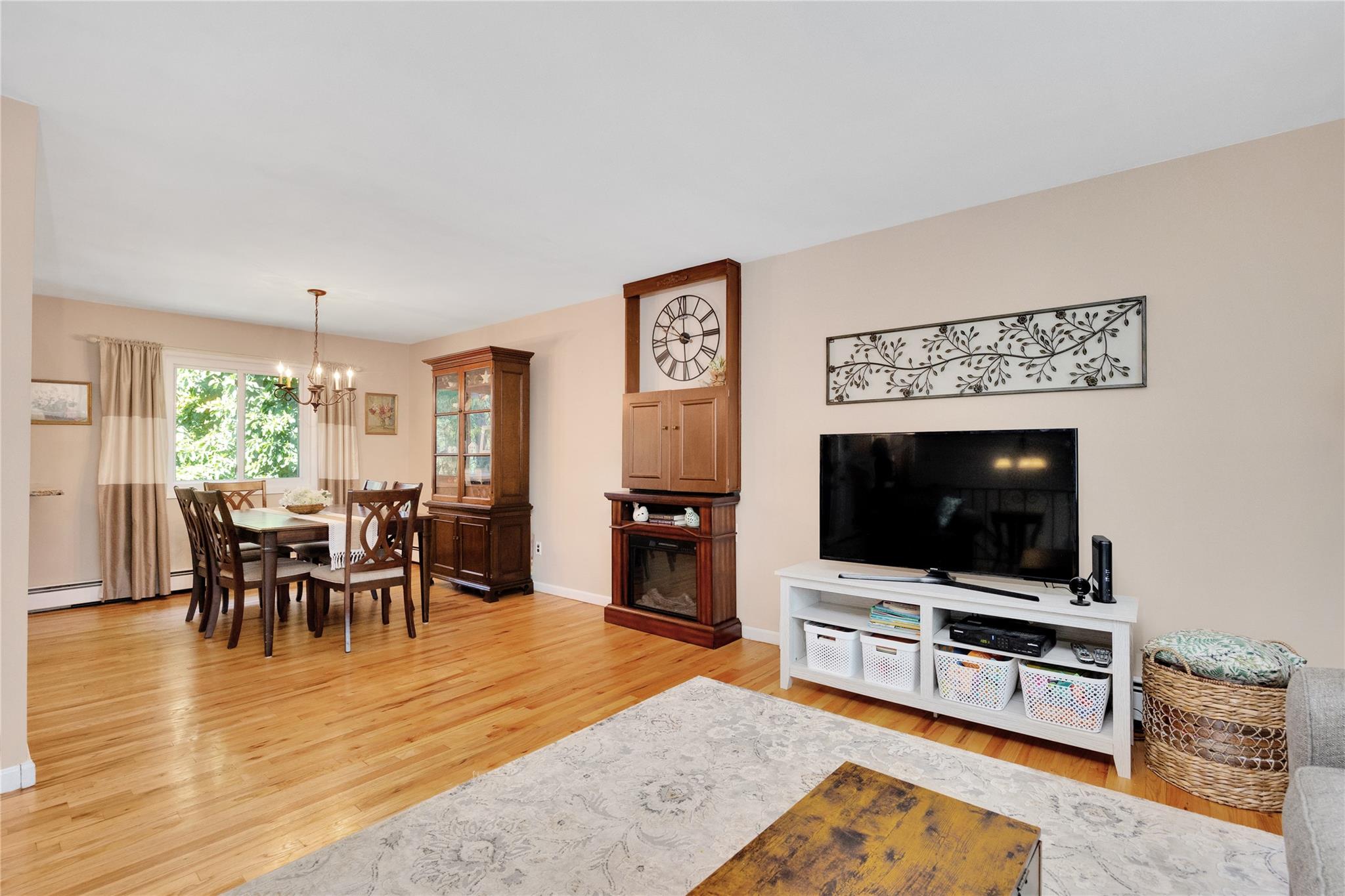 11 Margaret Lane, Huntington, NY 11743