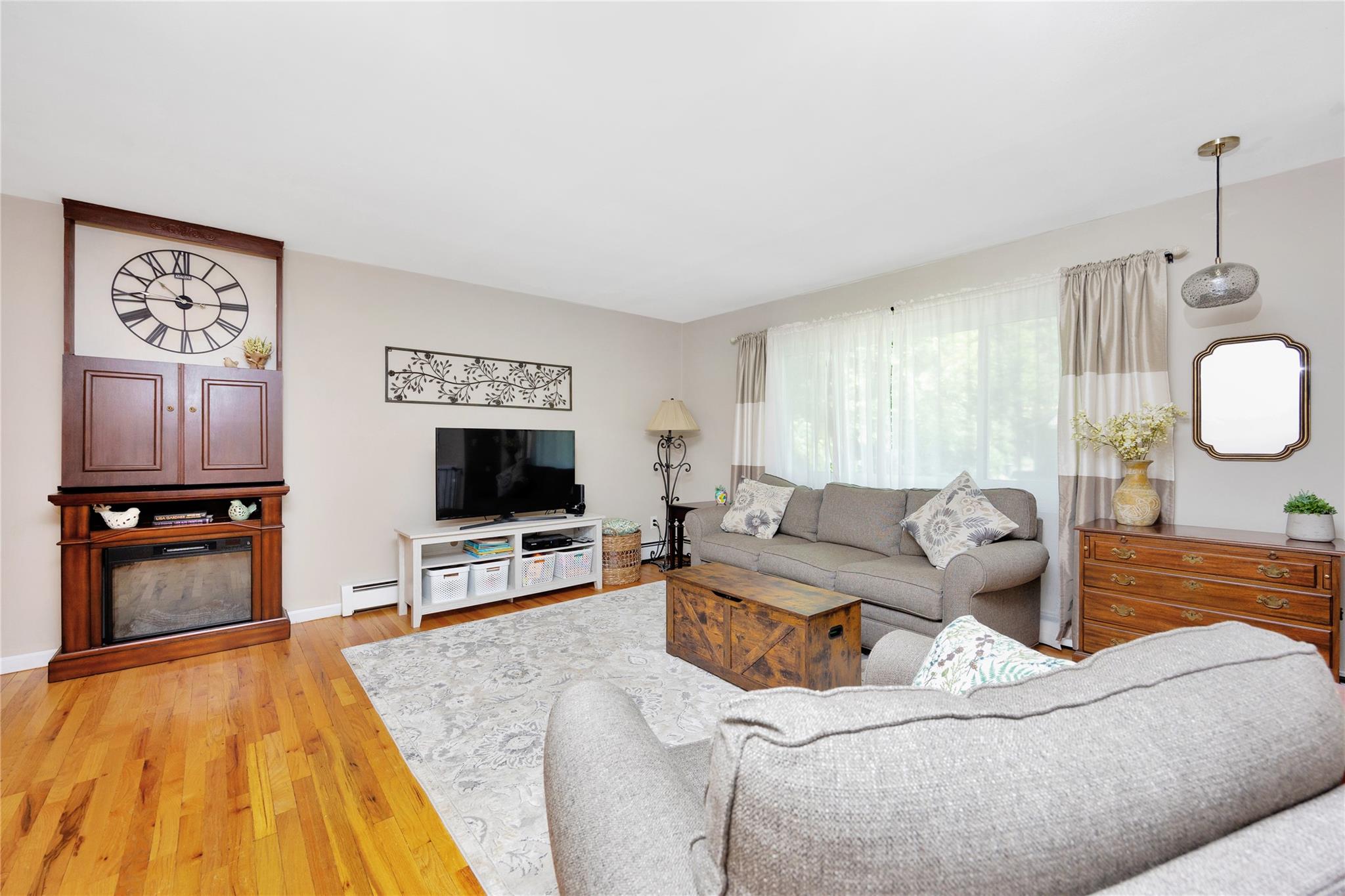 11 Margaret Lane, Huntington, NY 11743