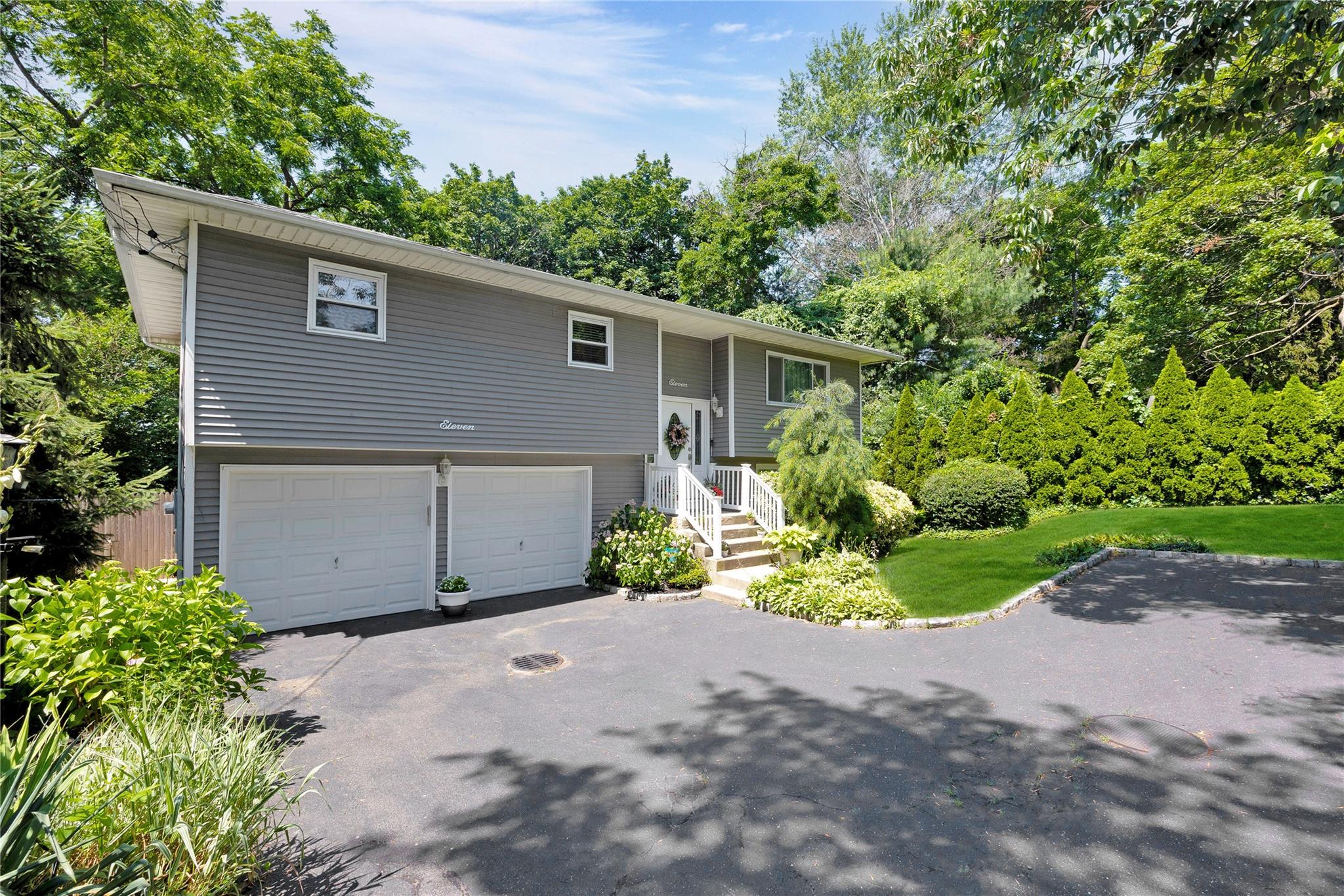 11 Margaret Lane, Huntington, NY 11743