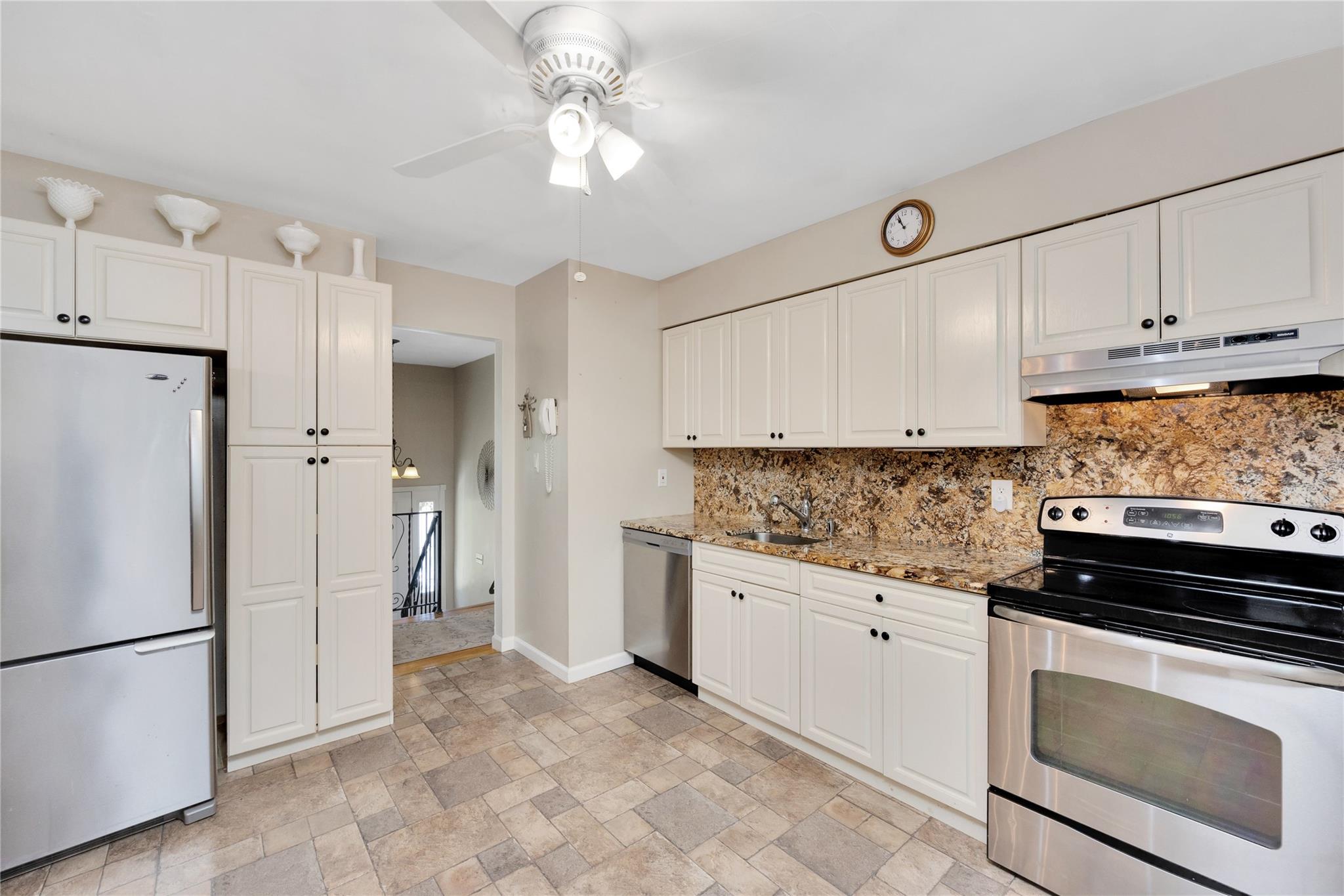 11 Margaret Lane, Huntington, NY 11743