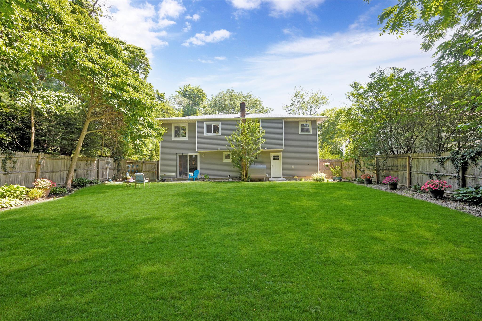 11 Margaret Lane, Huntington, NY 11743
