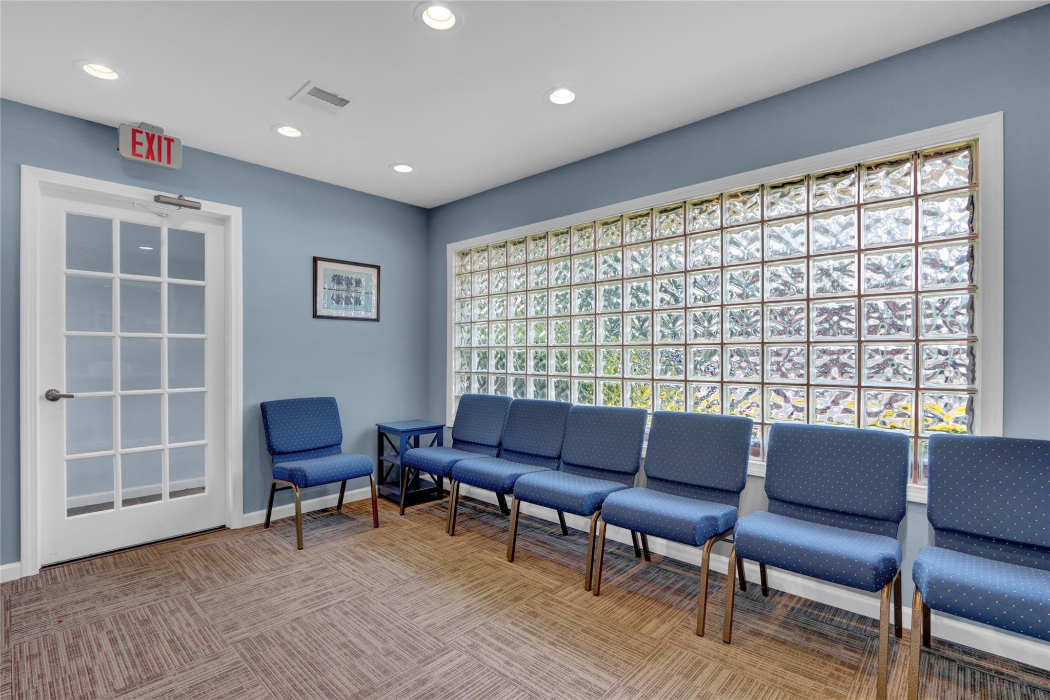 760 n.wellwood ave, Lindenhurst, NY 11757