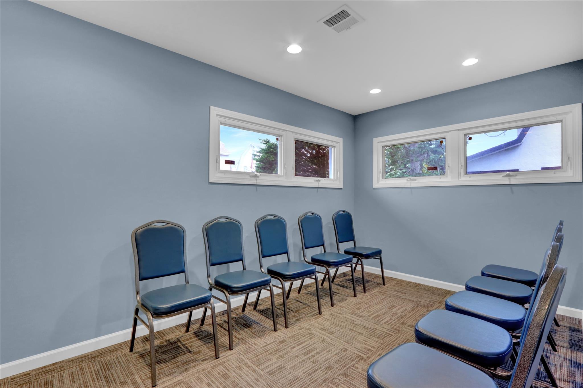 760 n.wellwood ave, Lindenhurst, NY 11757