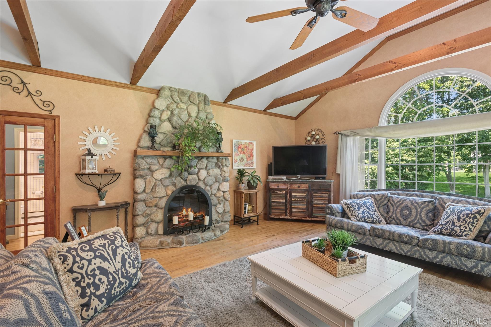 7 Orient Avenue, Northport, NY 11768