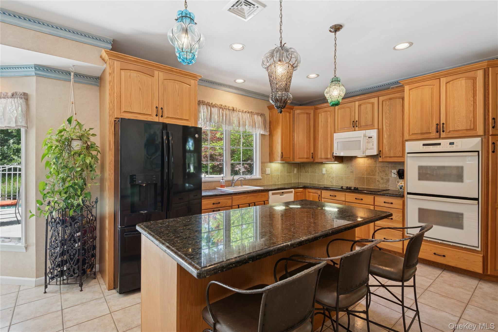 7 Orient Avenue, Northport, NY 11768