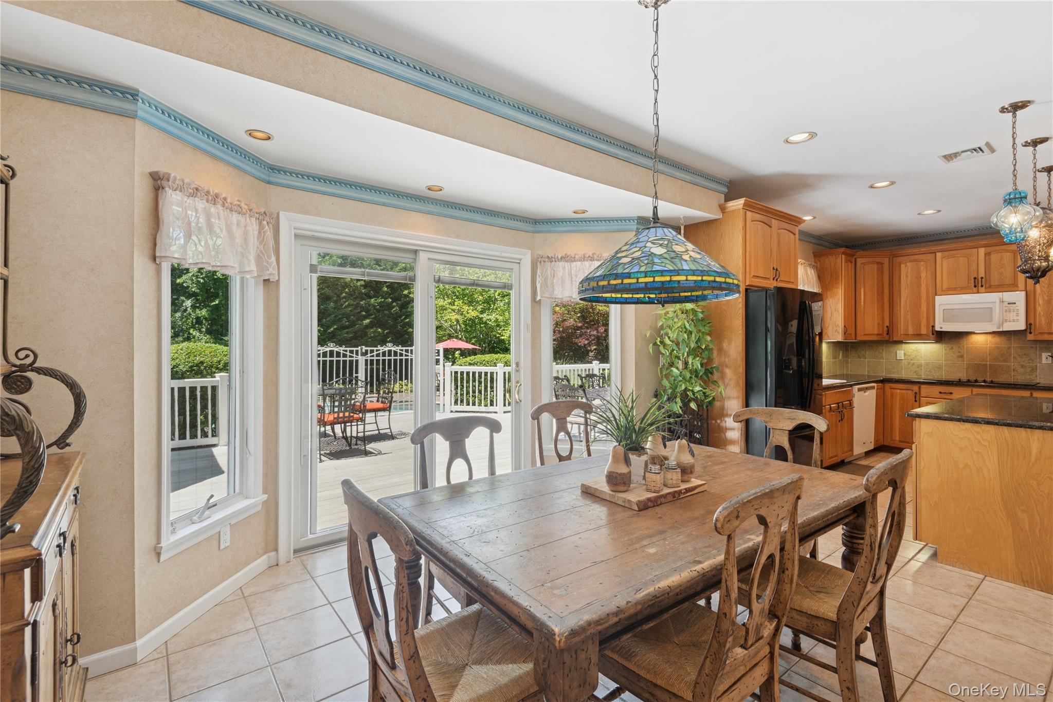 7 Orient Avenue, Northport, NY 11768