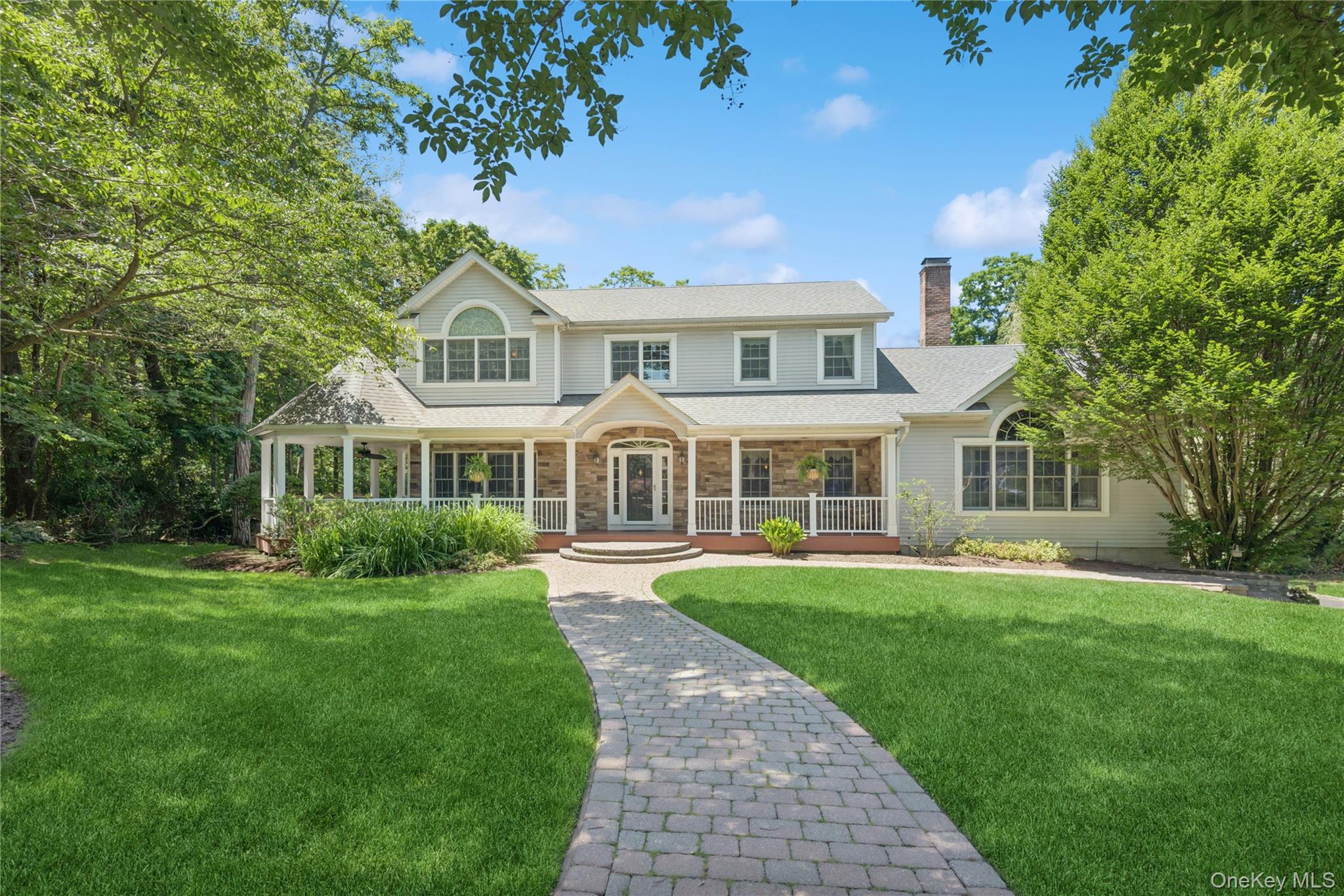 7 Orient Avenue, Northport, NY 11768