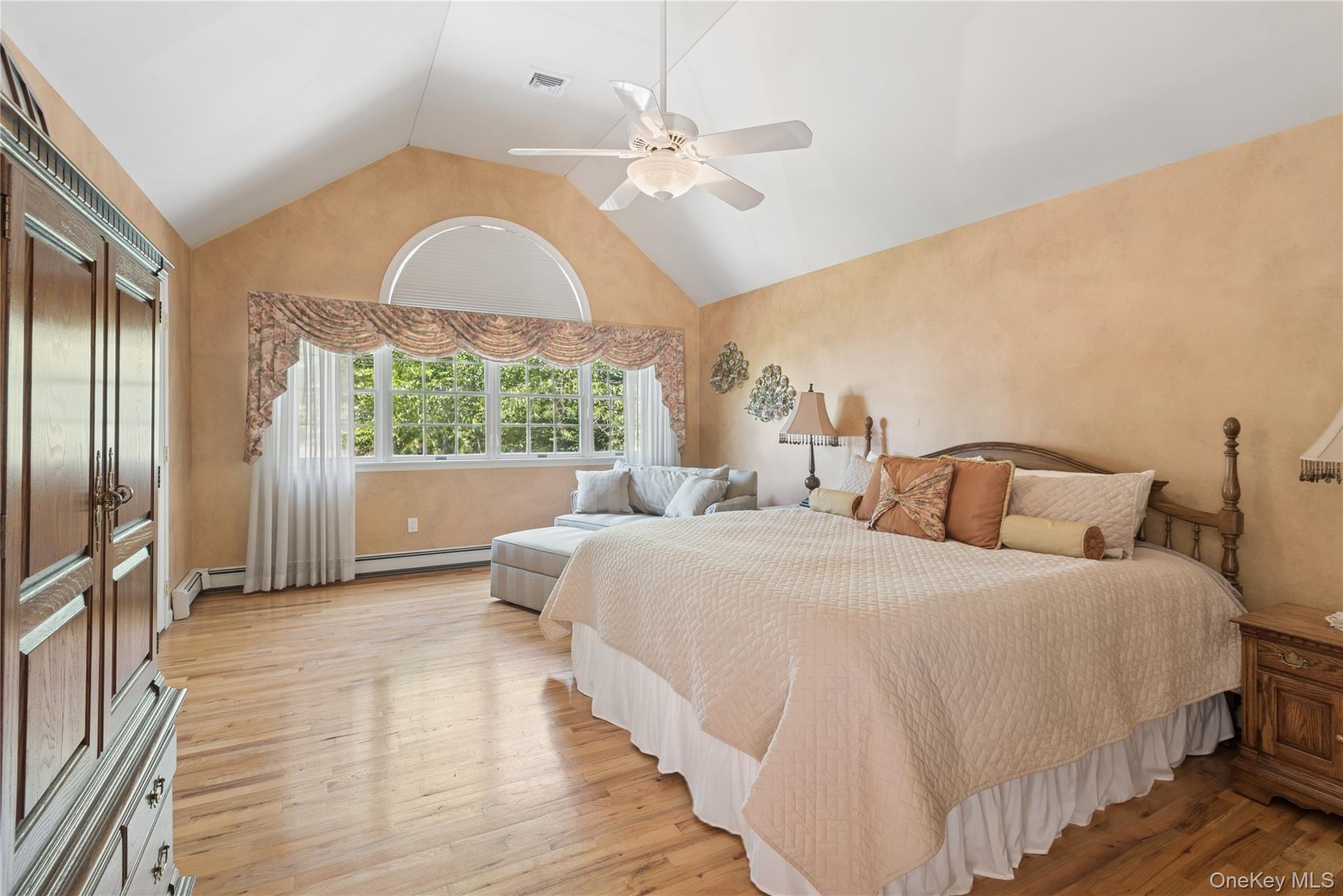 7 Orient Avenue, Northport, NY 11768