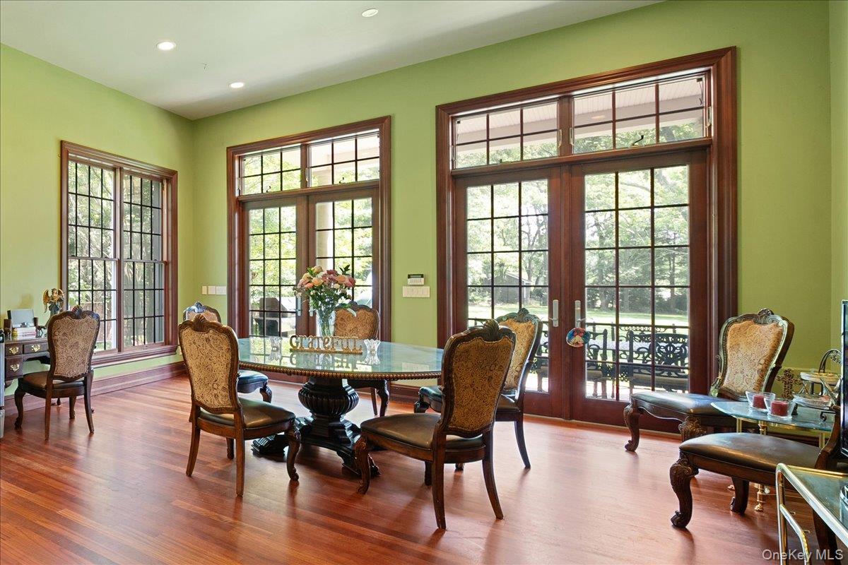 12 Patri Court, Dix Hills, NY 11746