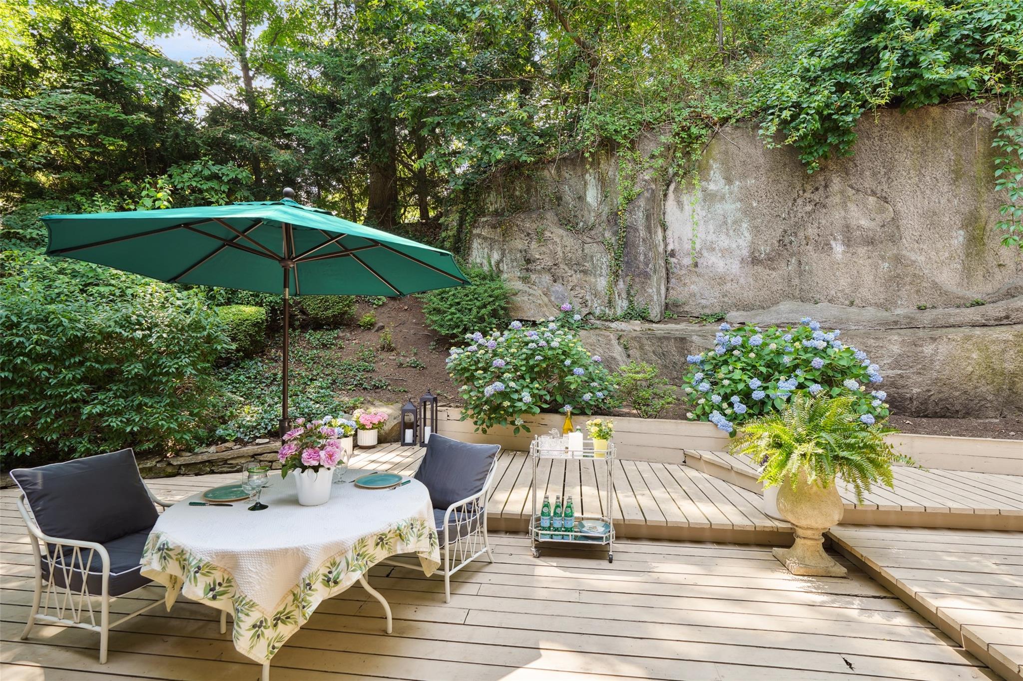 10 Rockledge Road, Bronxville, NY 10708