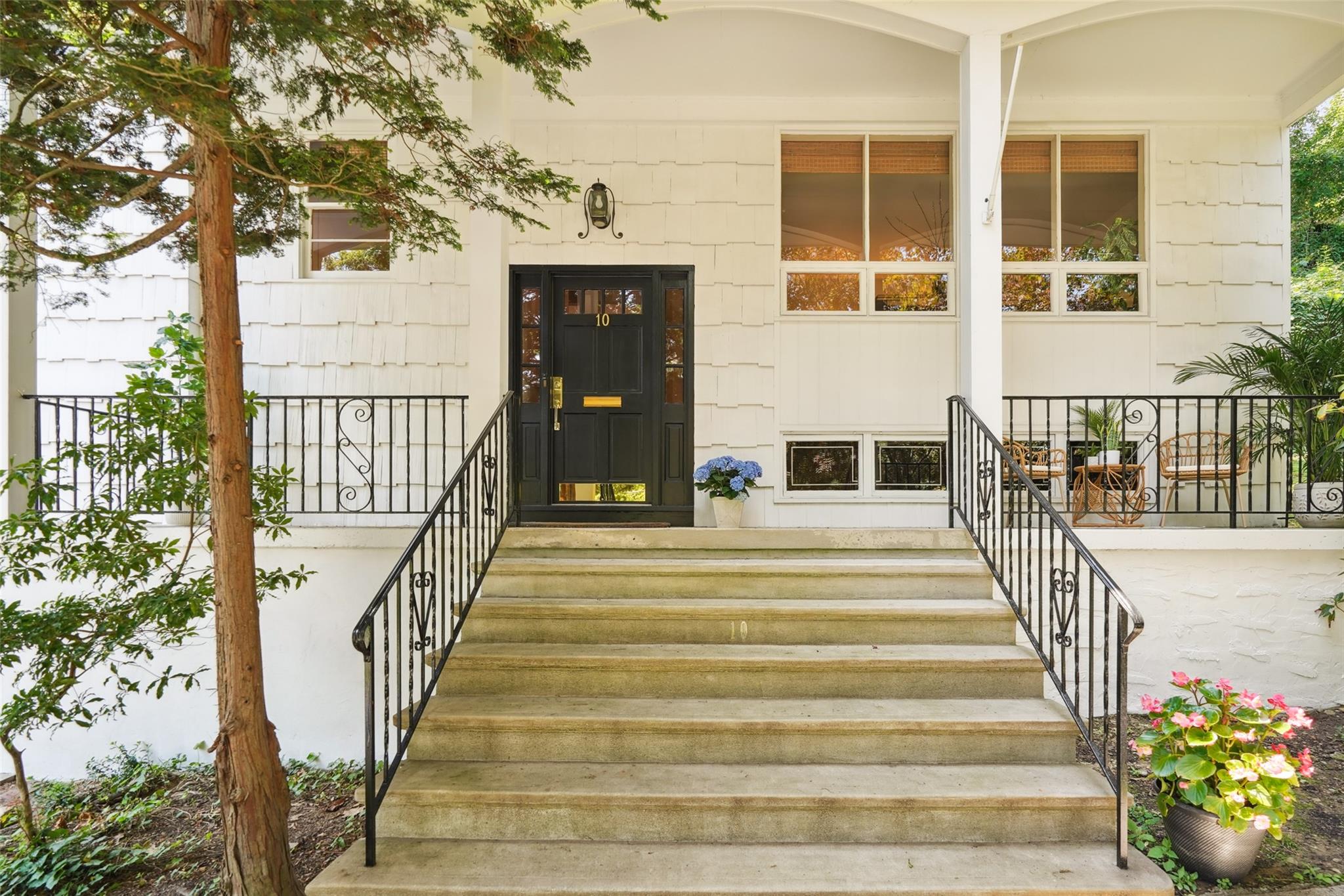 10 Rockledge Road, Bronxville, NY 10708