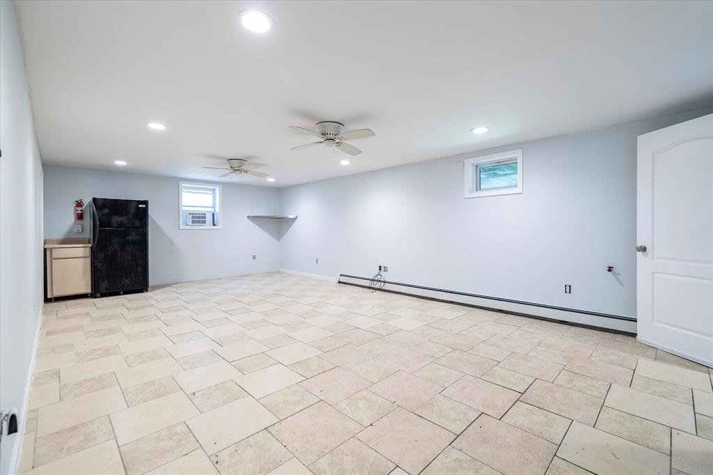 9 North Court, Bayville, NY 11709