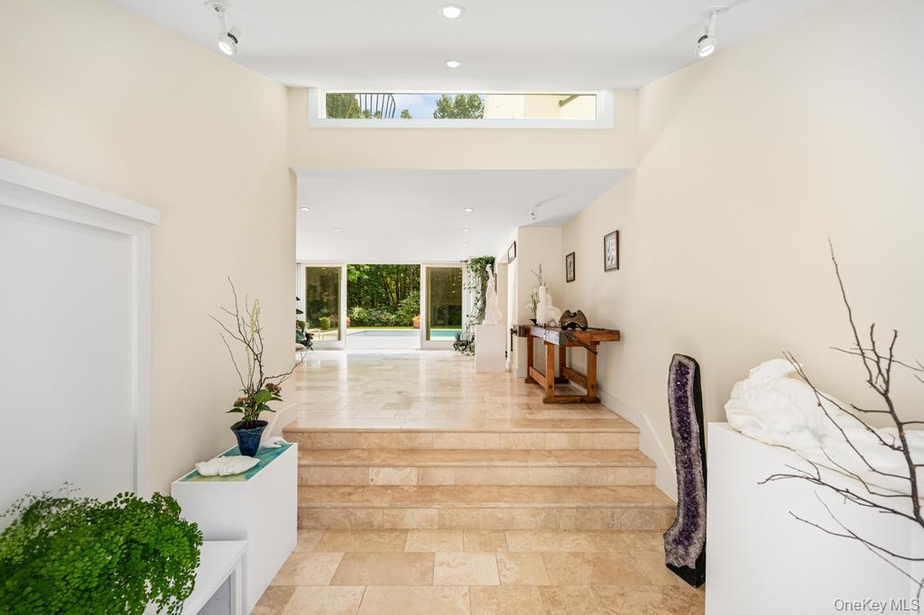 2222 Noyack Road, Sag Harbor, NY 11963