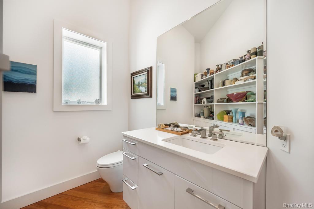 2222 Noyack Road, Sag Harbor, NY 11963