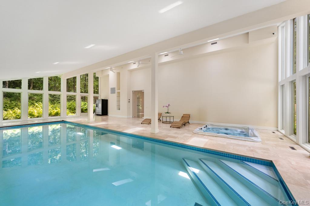 2222 Noyack Road, Sag Harbor, NY 11963