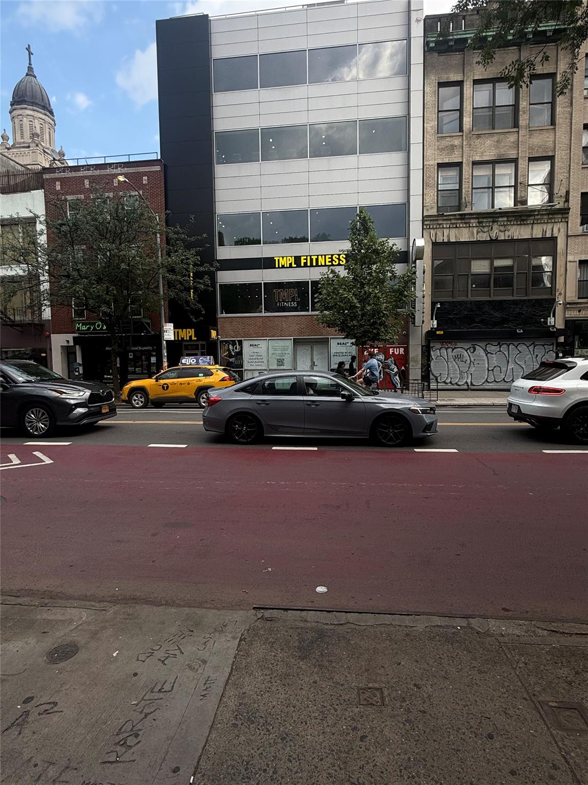33 Avenue A, New York (Manhattan), NY 10009