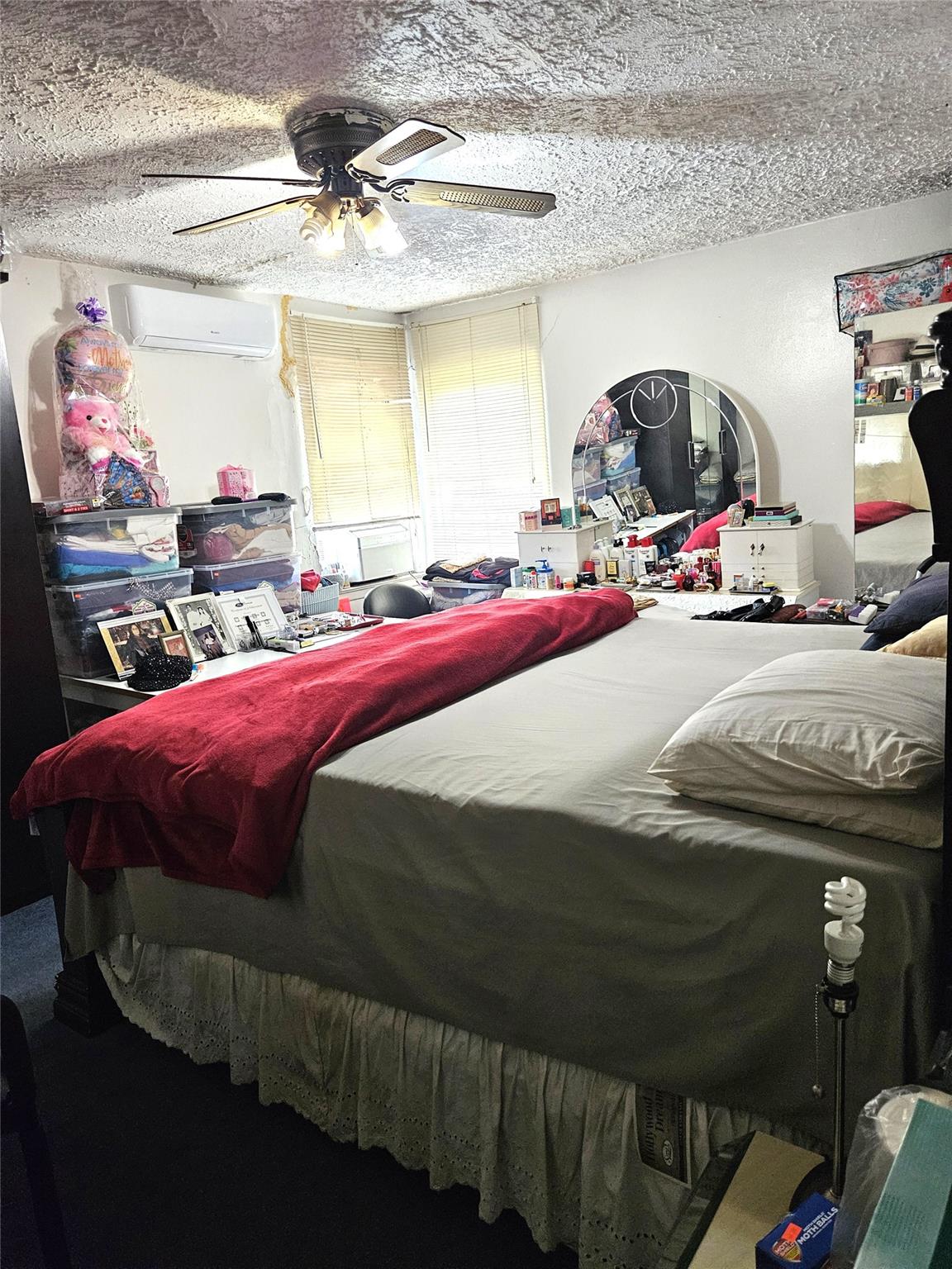 2164 Cross Bronx Expressway, Bronx, NY 10472