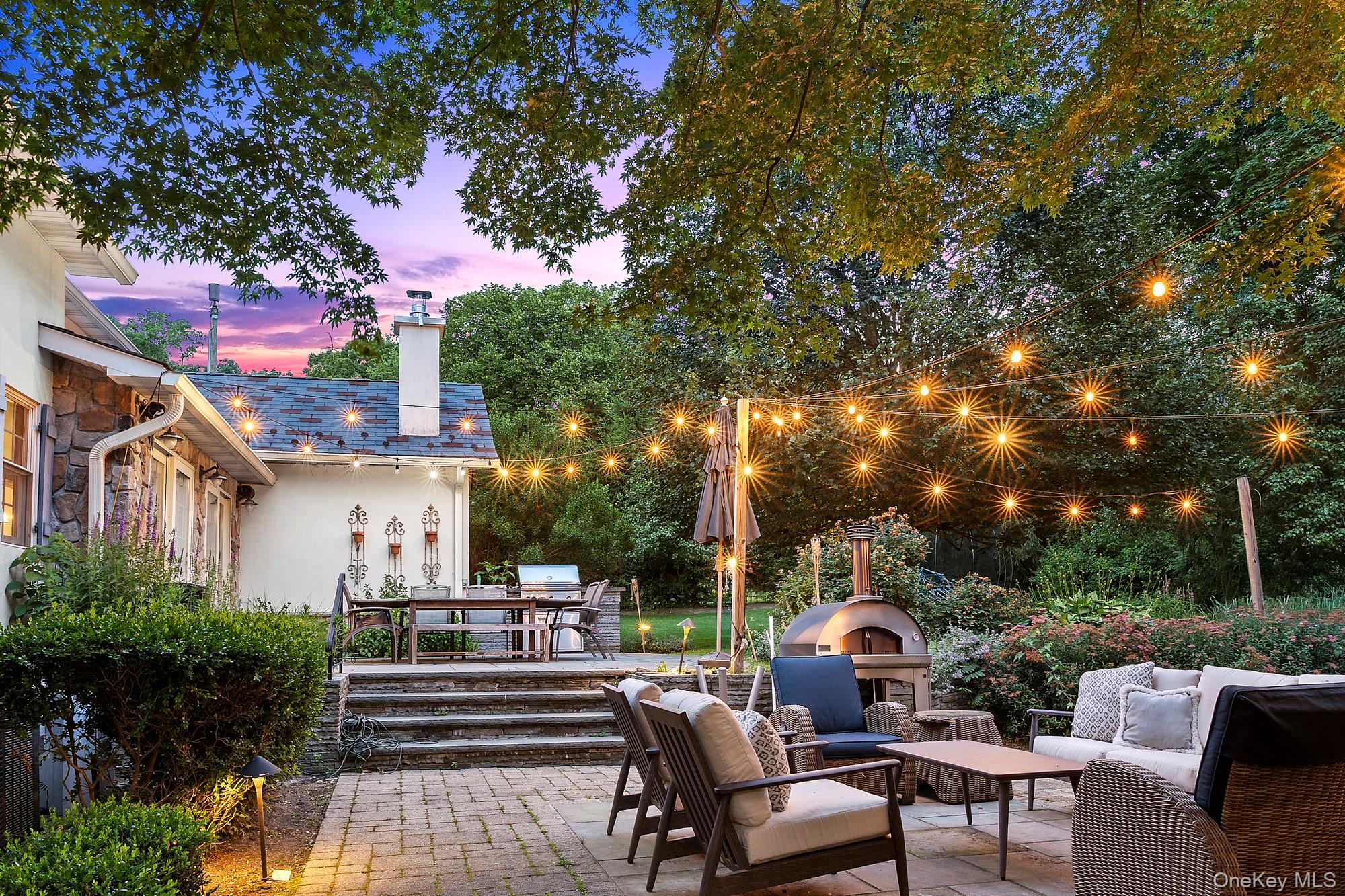 184 Circle Drive, Manhasset, NY 11030