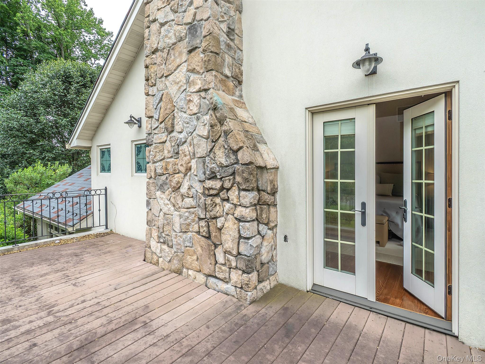 184 Circle Drive, Manhasset, NY 11030