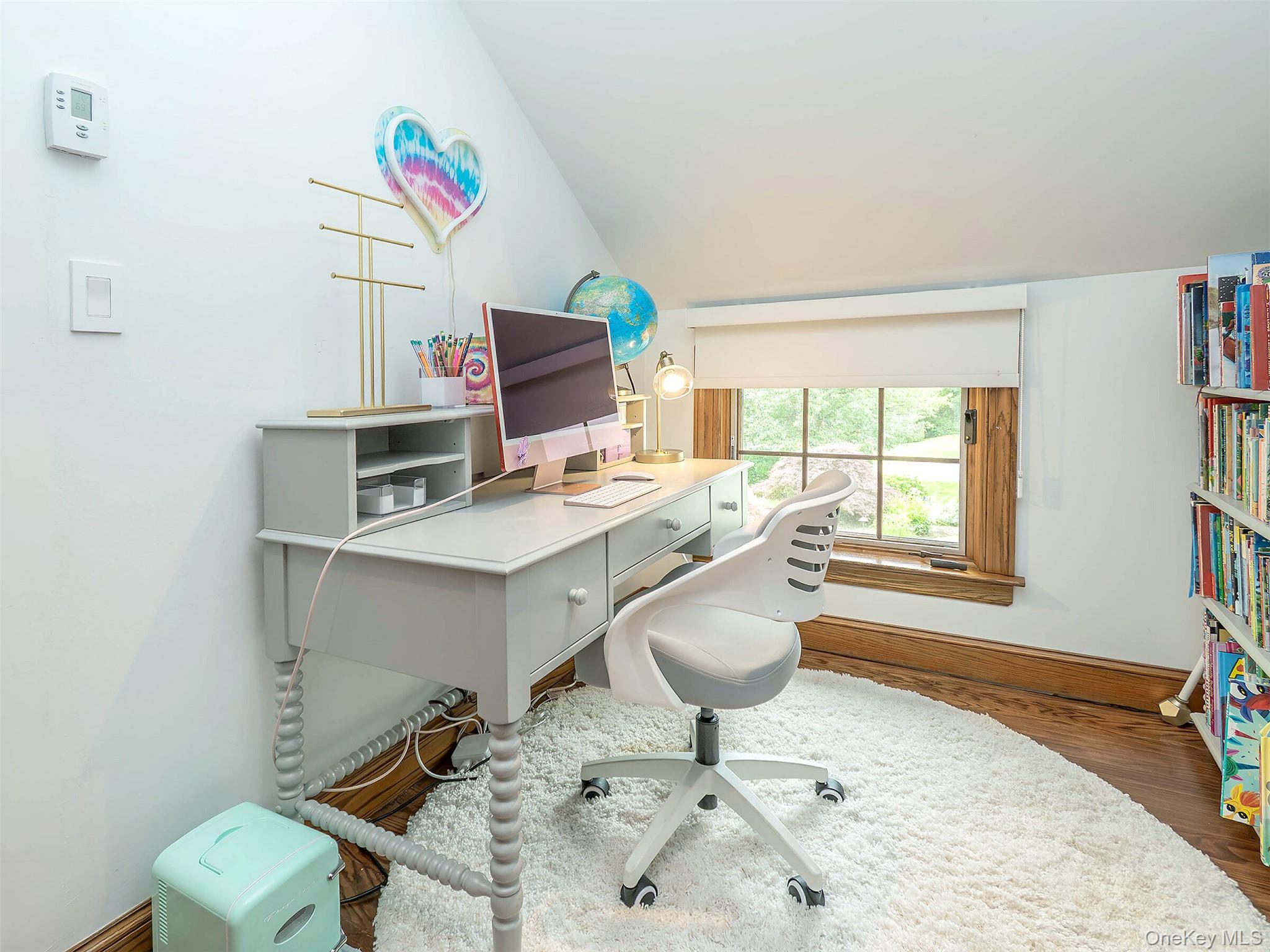 184 Circle Drive, Manhasset, NY 11030