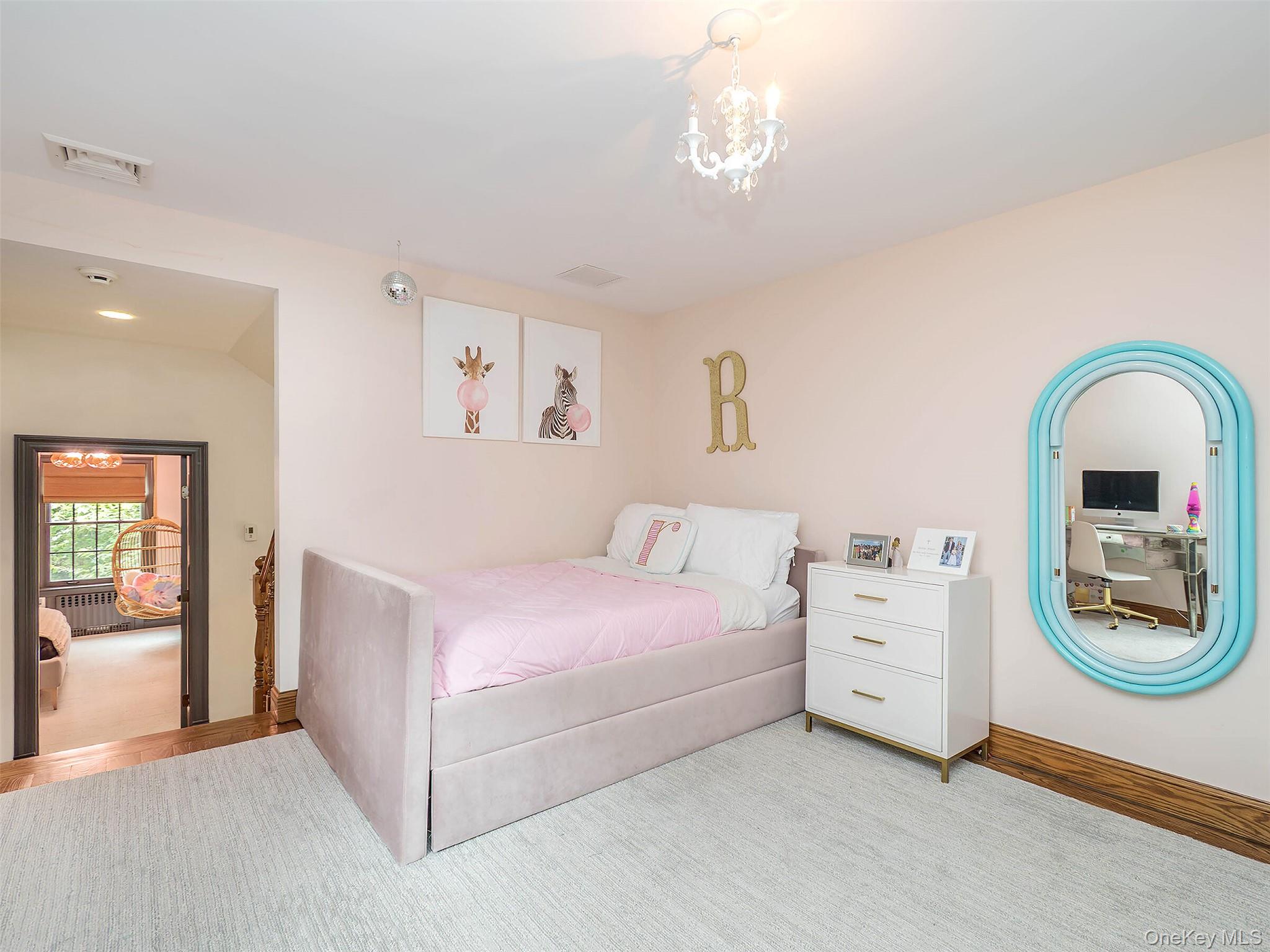 184 Circle Drive, Manhasset, NY 11030