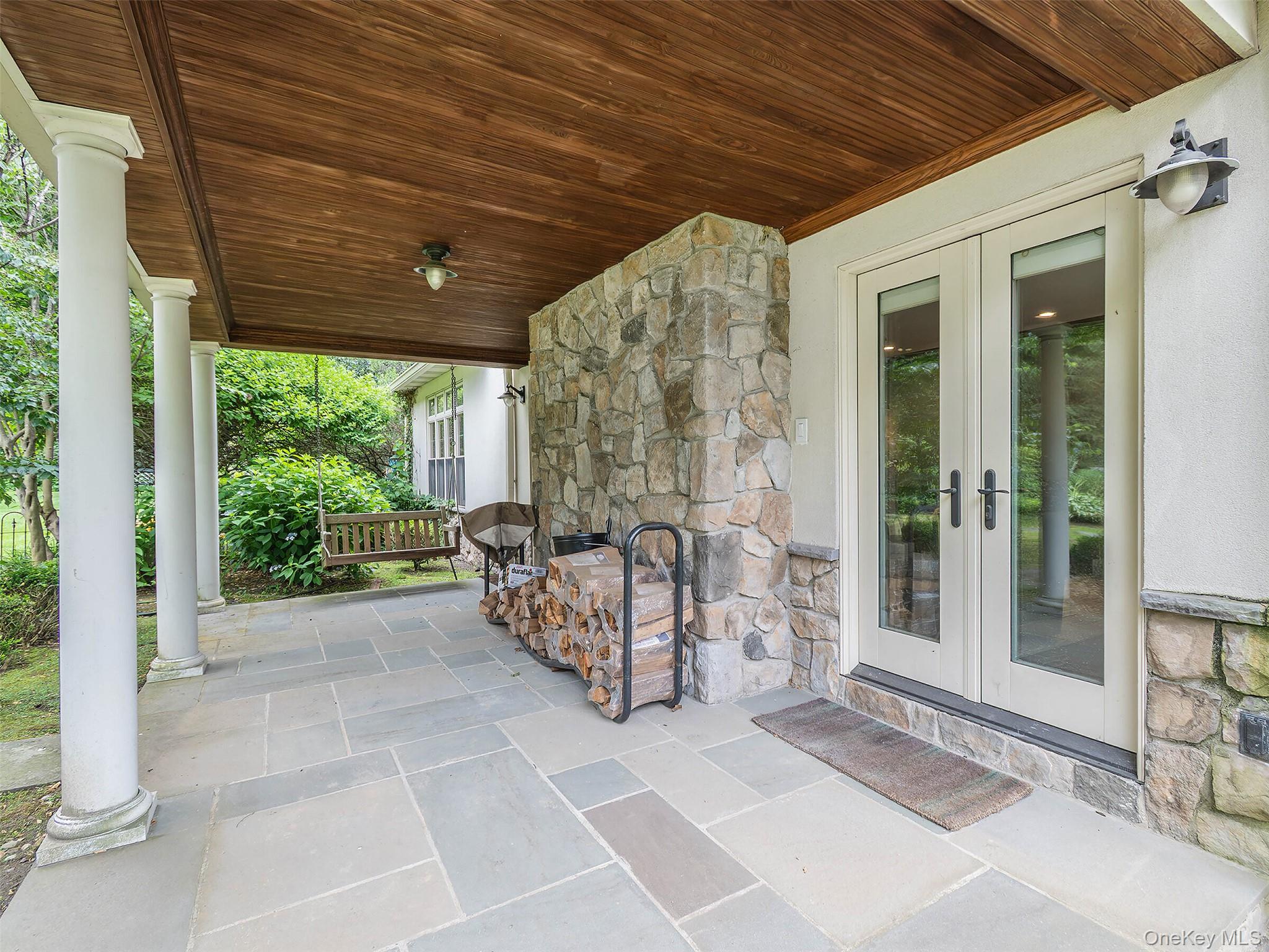 184 Circle Drive, Manhasset, NY 11030