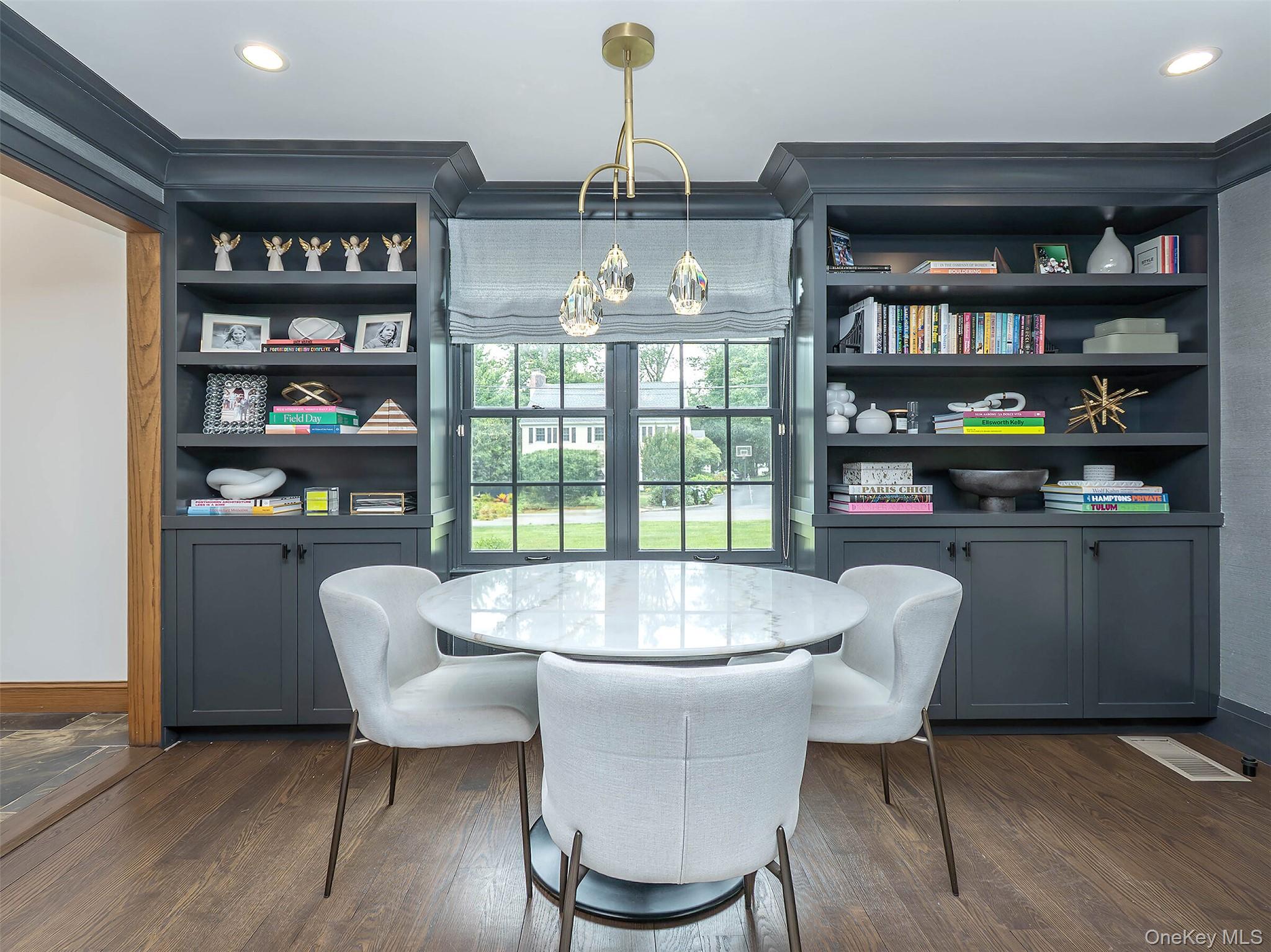 184 Circle Drive, Manhasset, NY 11030