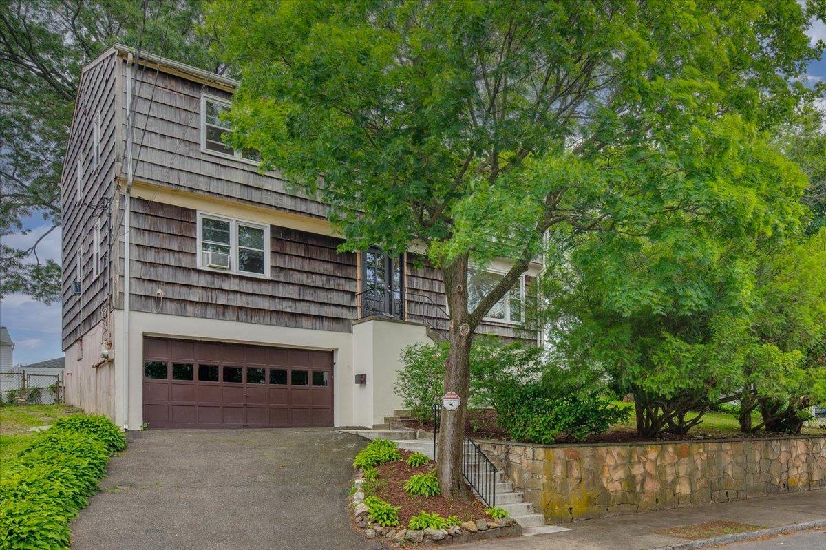 32 Brady Avenue, New Rochelle, NY 10805