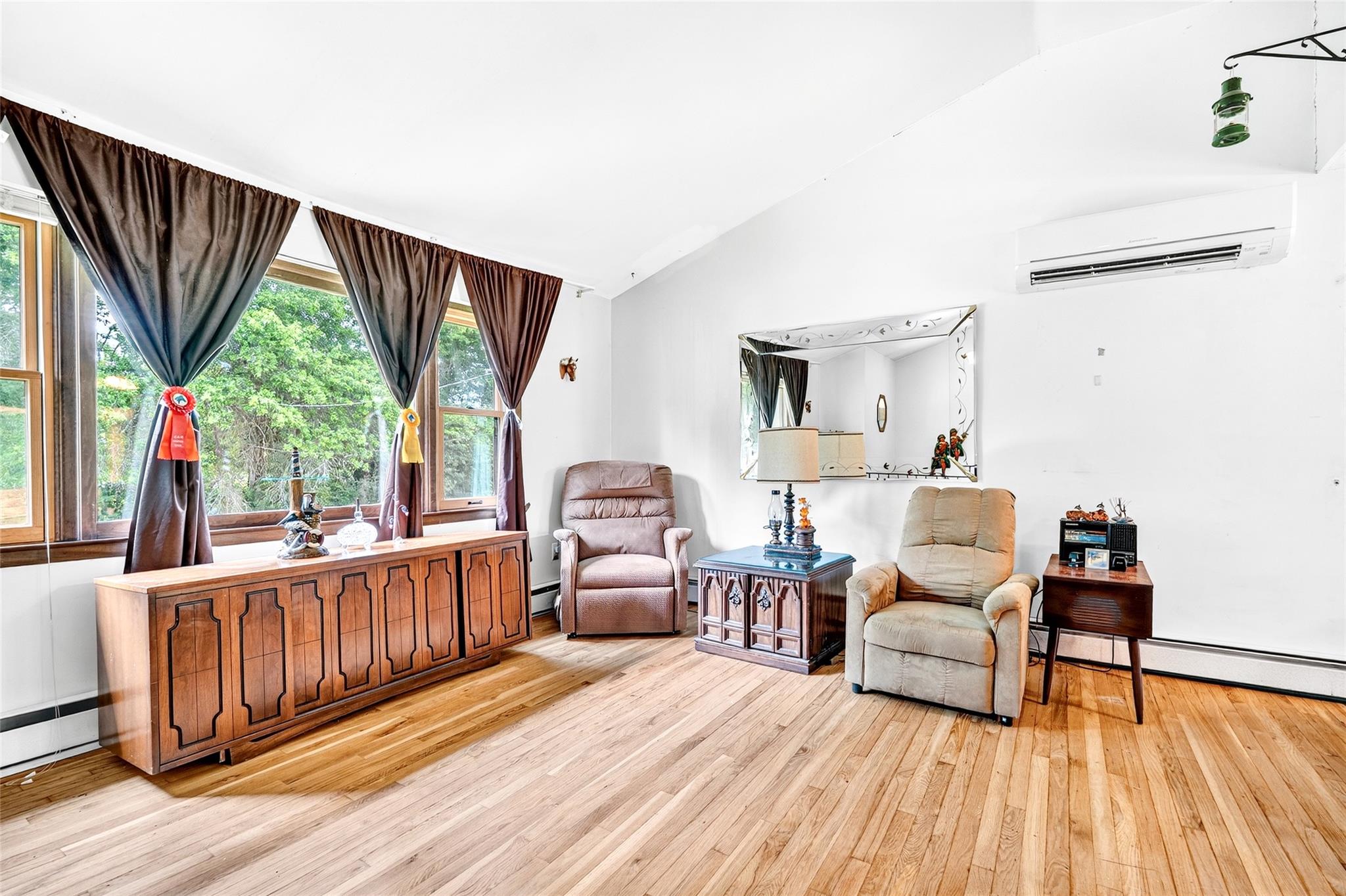 408 Bull Road, Rock Tavern, NY 12575