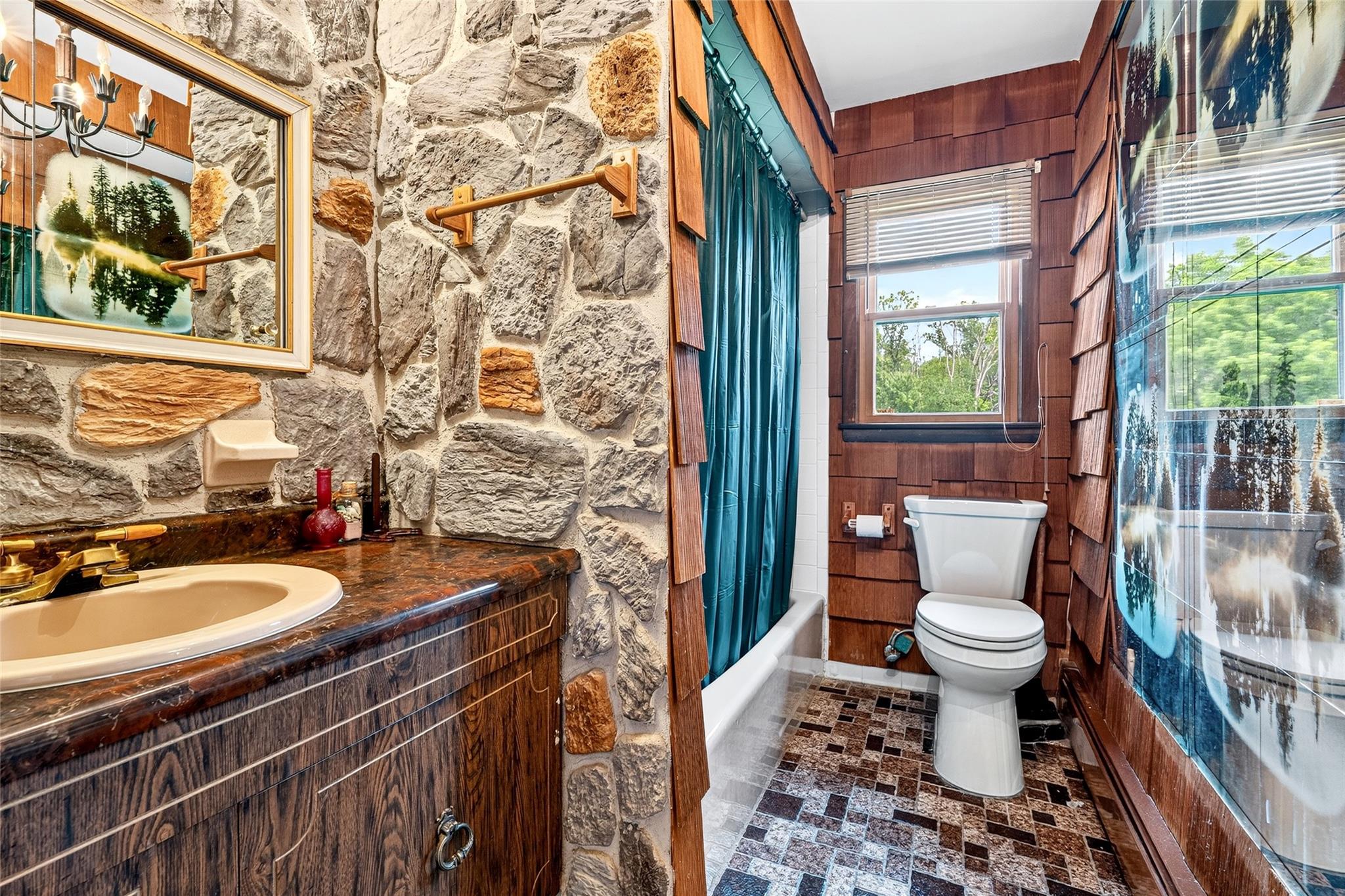 408 Bull Road, Rock Tavern, NY 12575