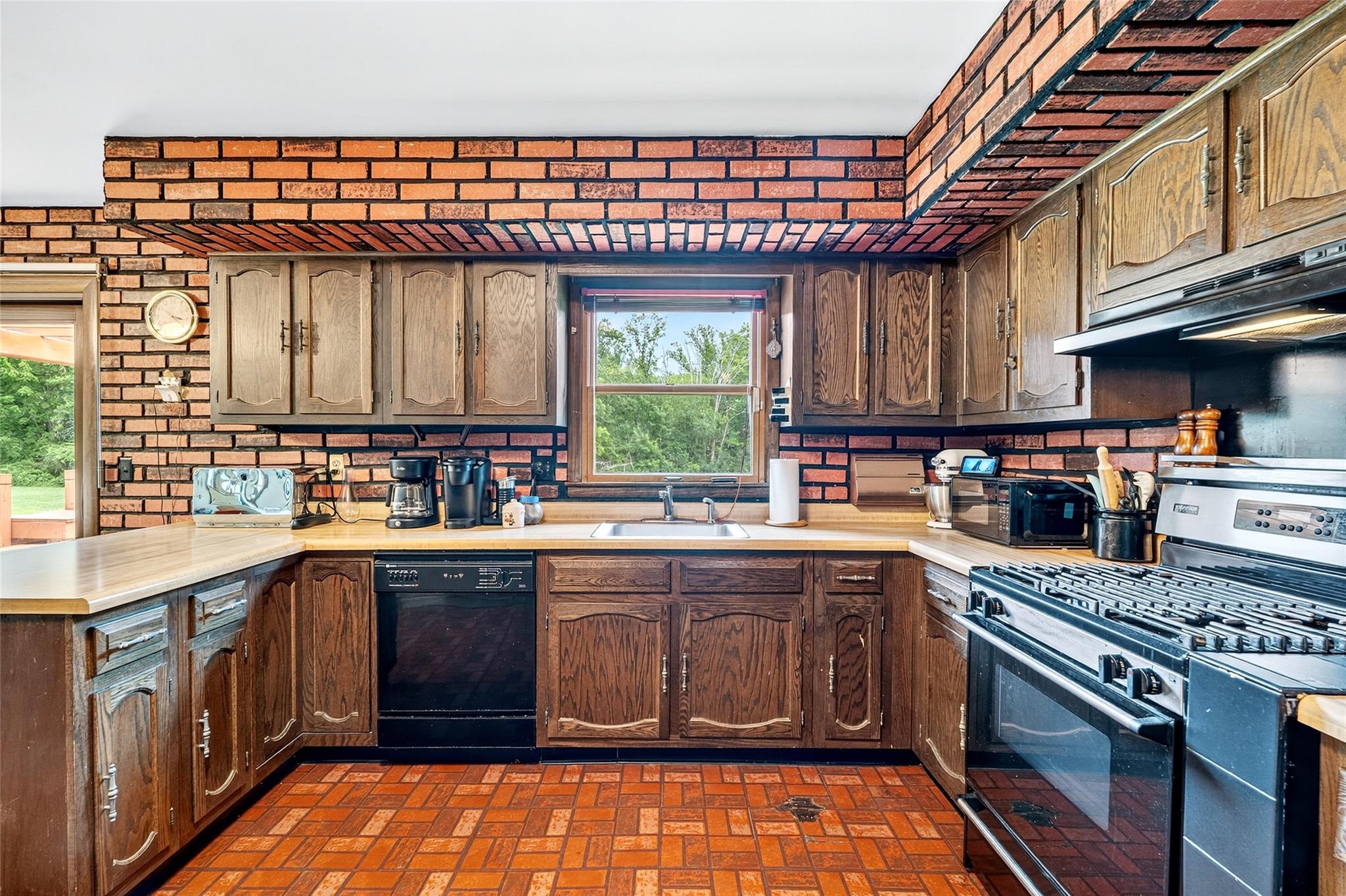 408 Bull Road, Rock Tavern, NY 12575