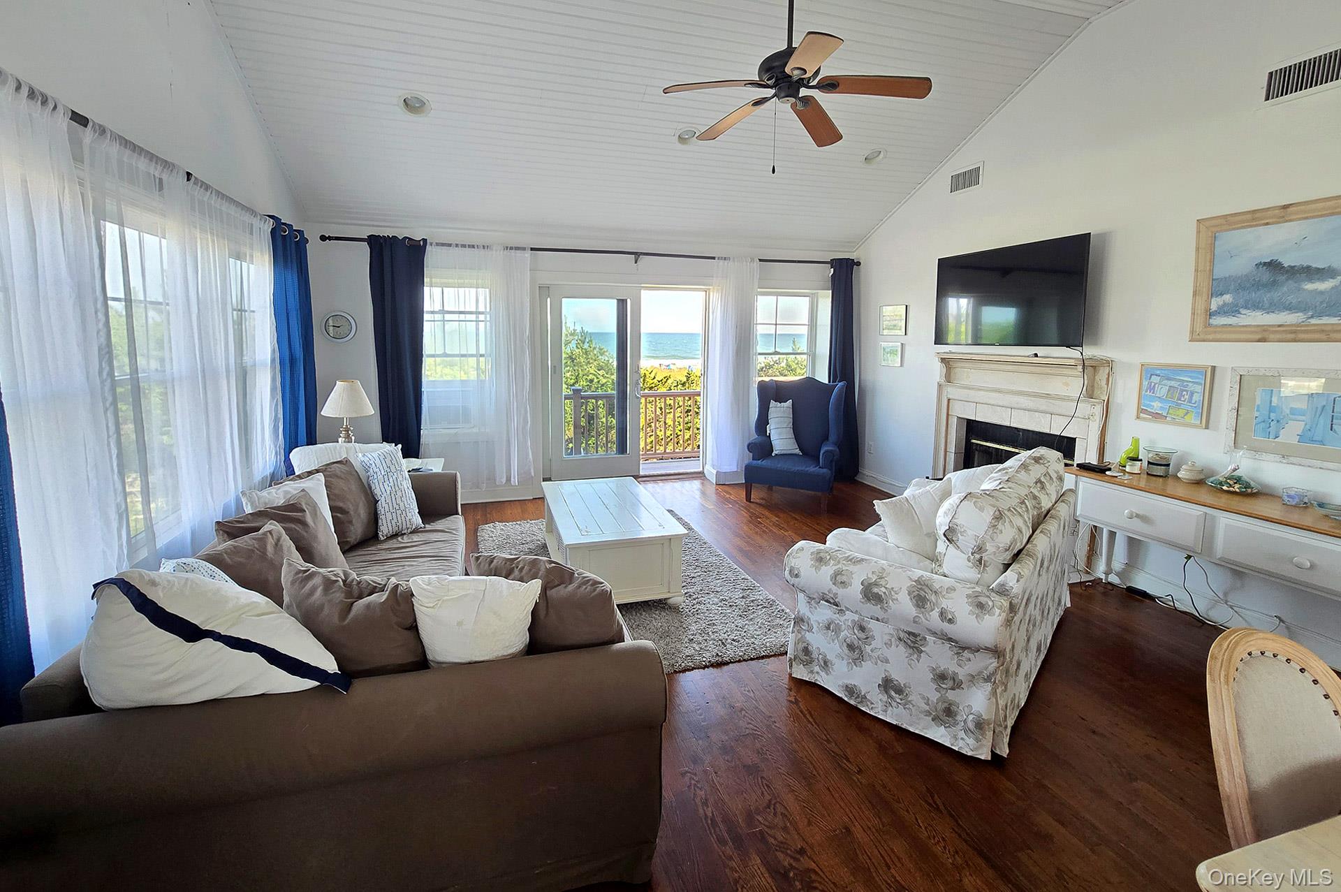 300 Lewis Walk, Cherry Grove, NY 11782