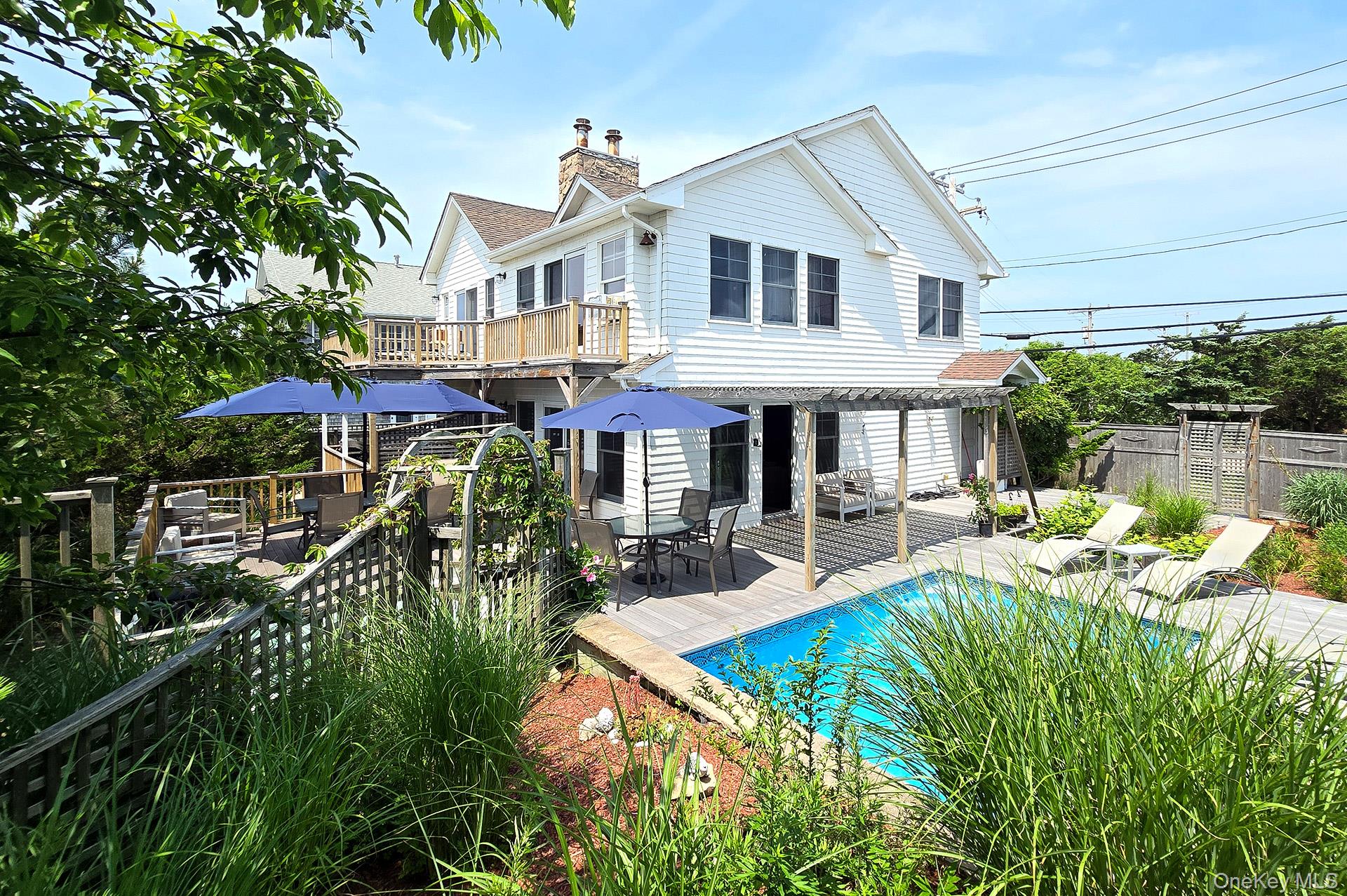 300 Lewis Walk, Cherry Grove, NY 11782