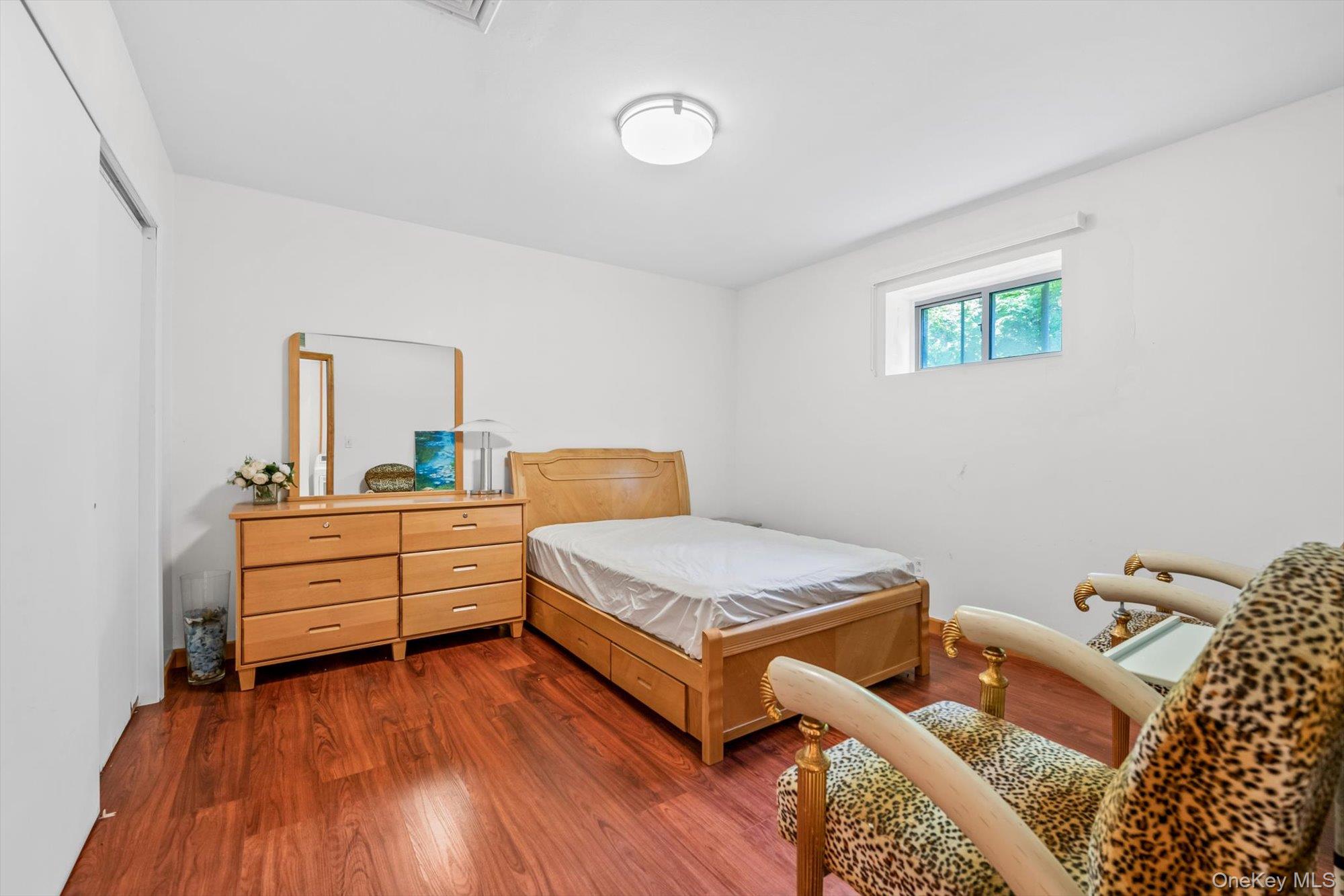 3 Horseshoe Lane, Great Neck, NY 11020