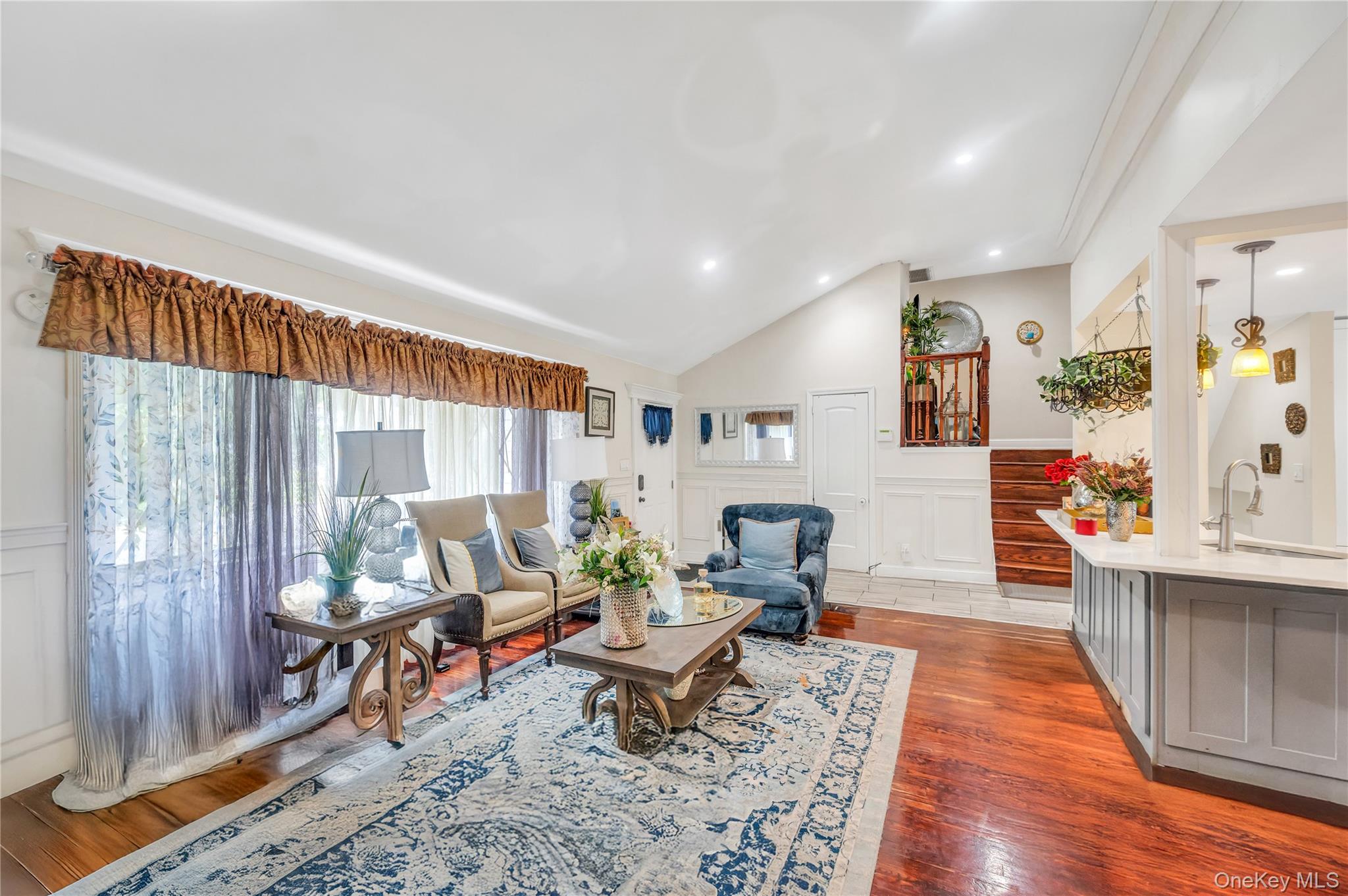 1091 Cramer Court, North Baldwin, NY 11510