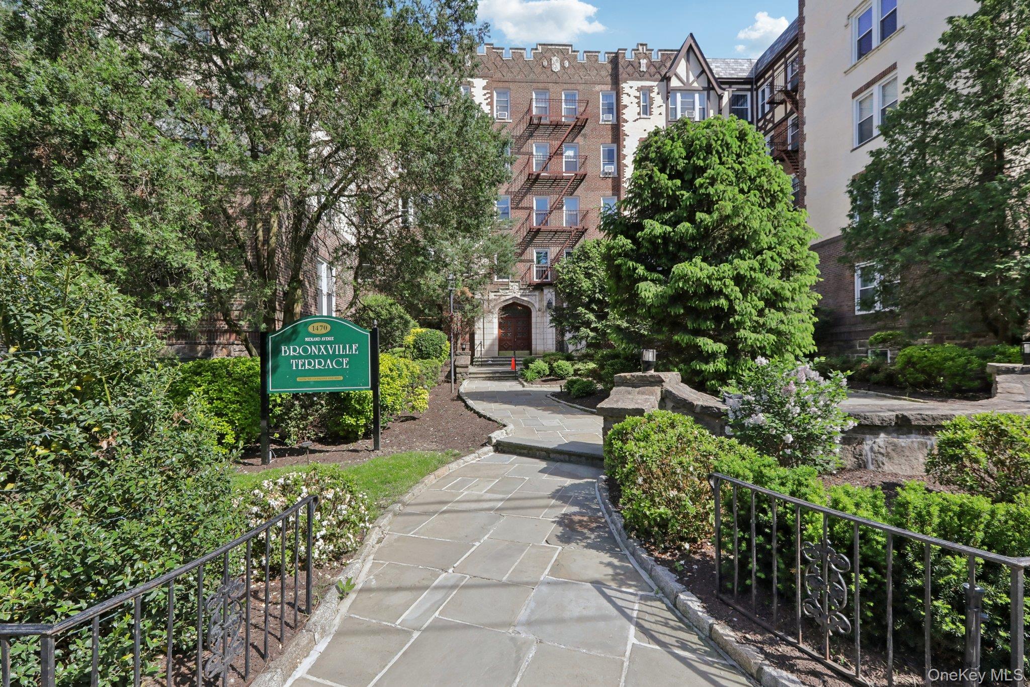 1470 Midland Avenue # 3O, Bronxville, NY 10708
