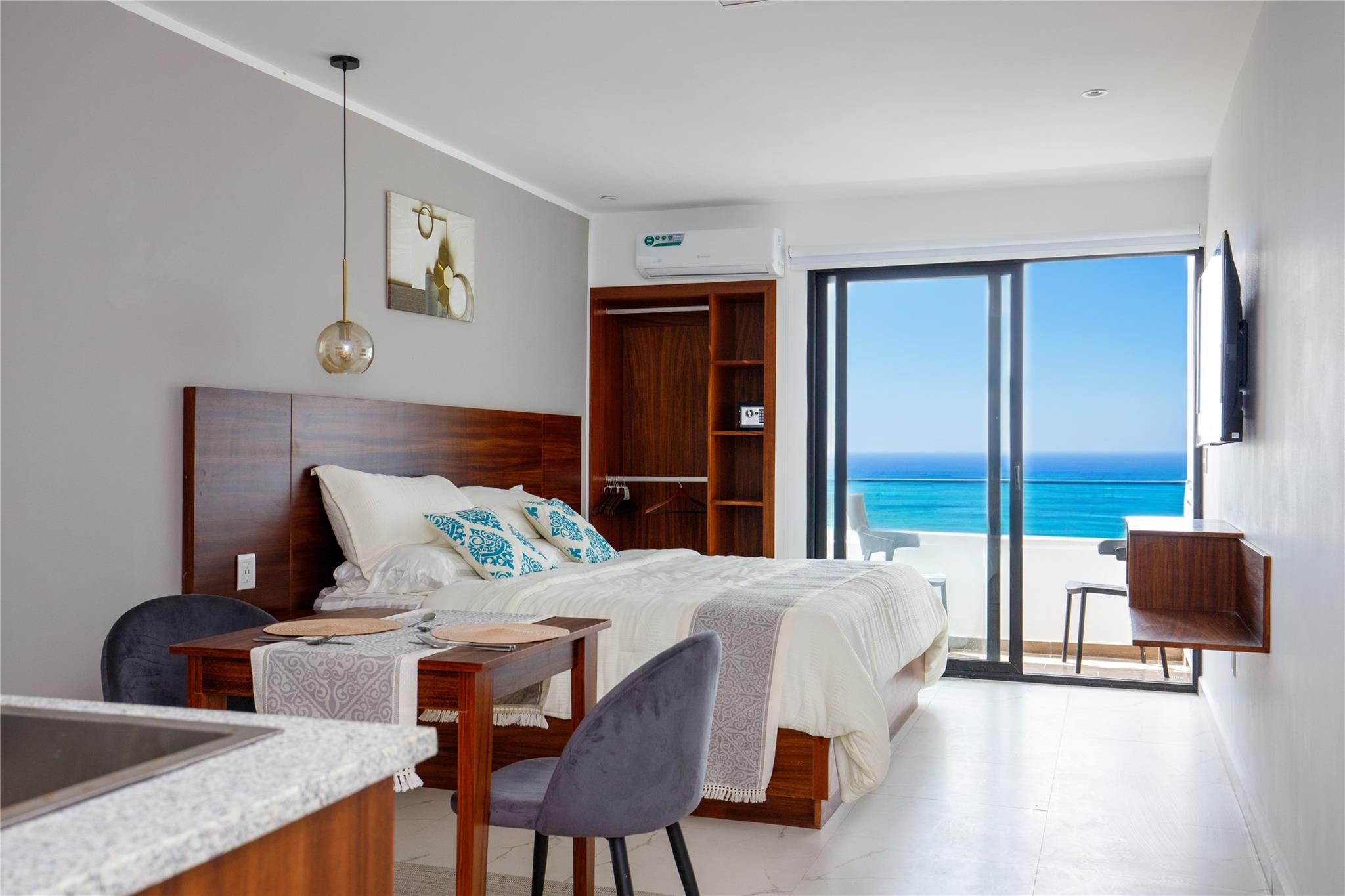 14 Rafael E. Melgar # 306, Other 77580