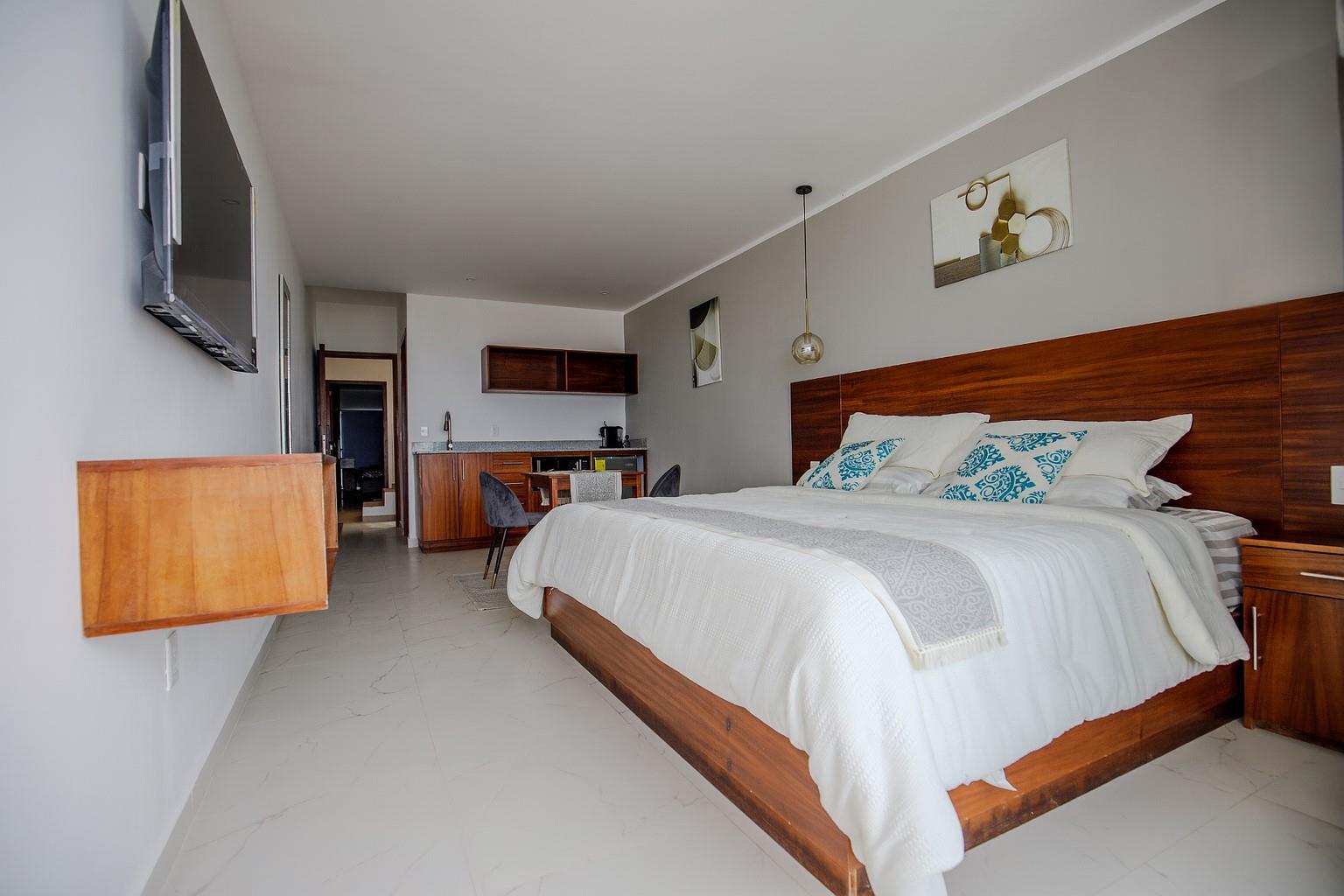 14 Rafael E. Melgar # 306, Other 77580