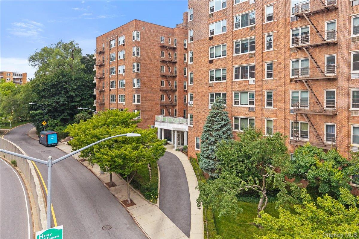 629 Kappock Street # 2A, Bronx, NY 10463
