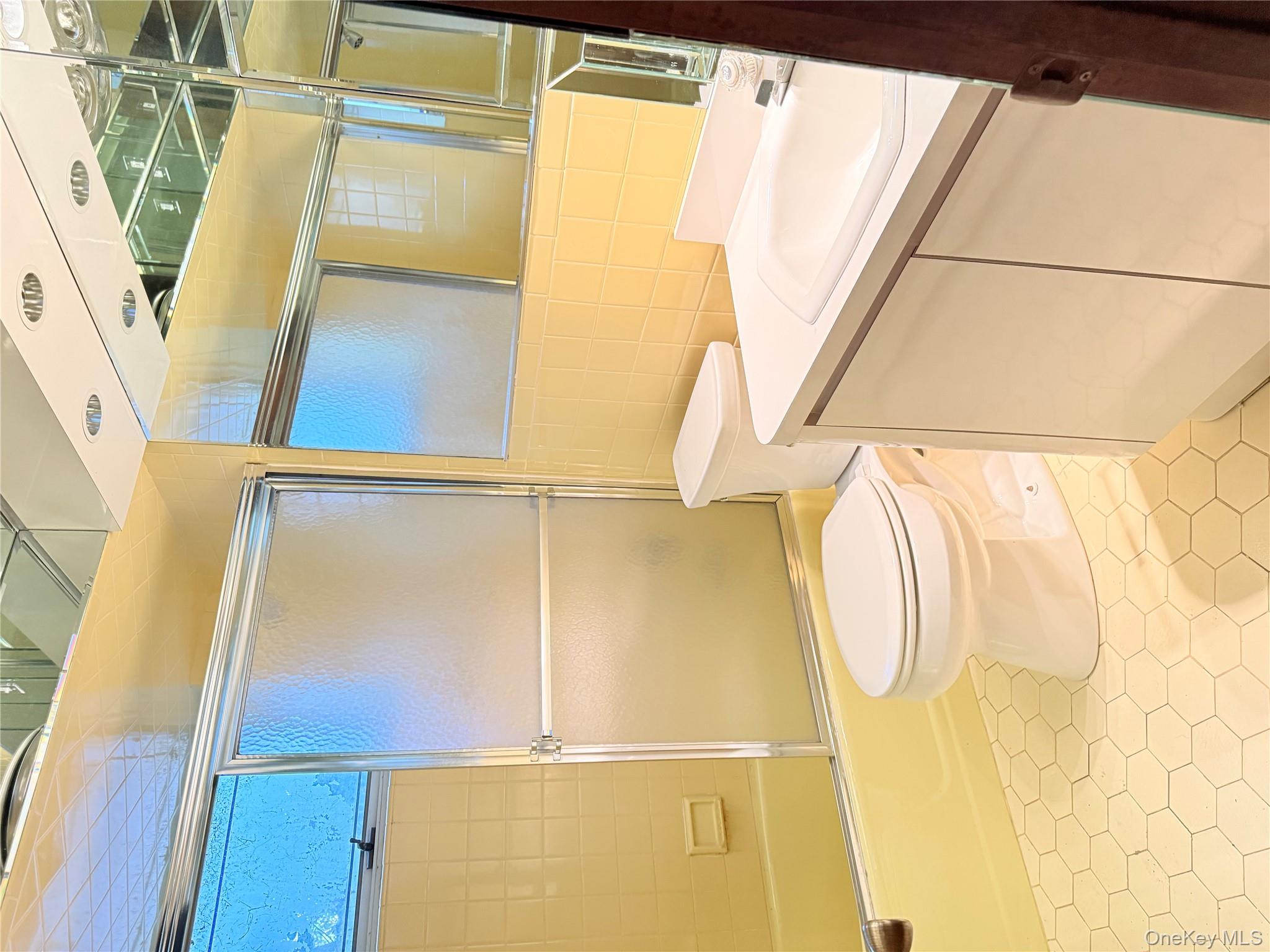 30 Dogwood Road # PVT HOUSE, Albertson, NY 11507