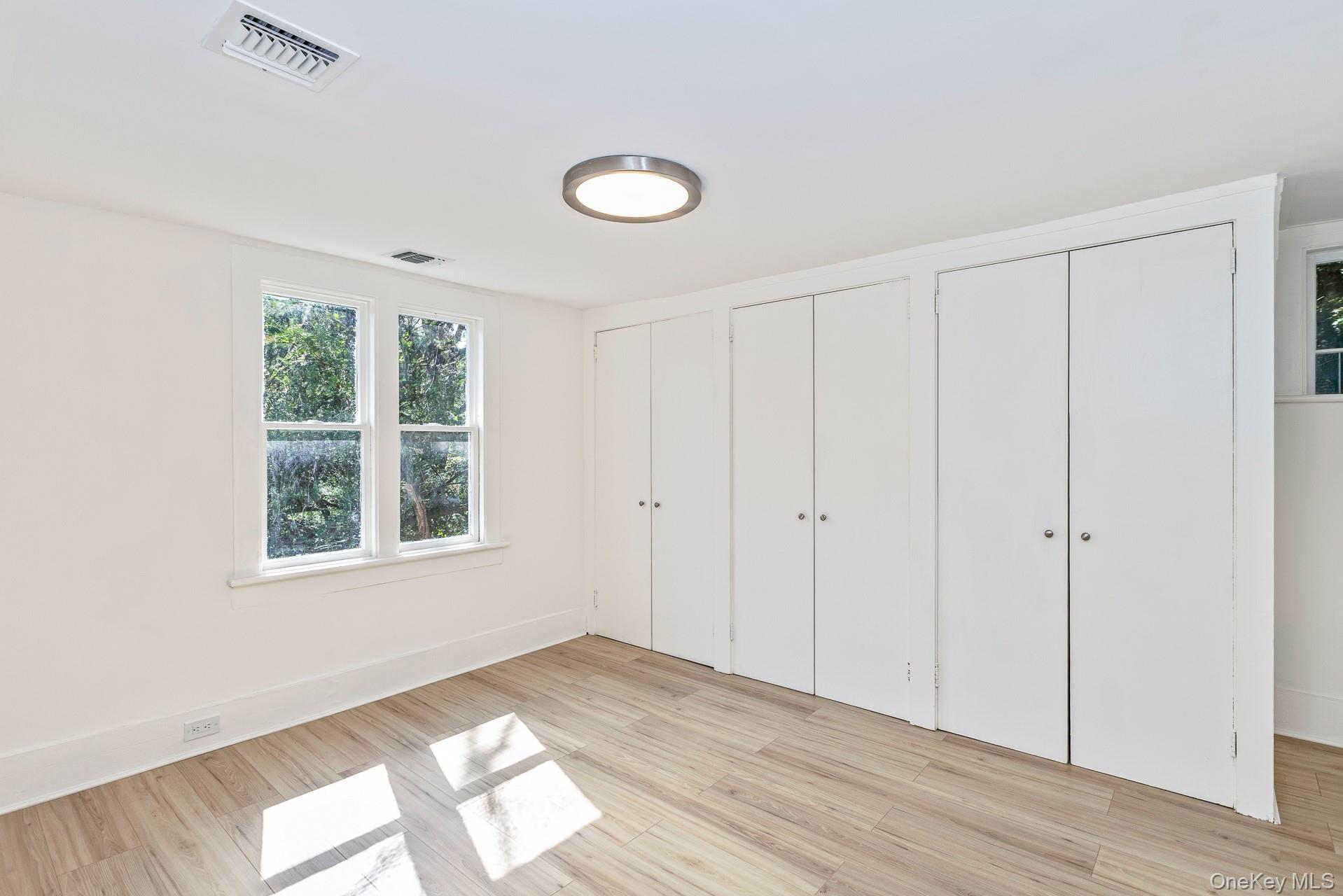 122 Main Street, Roslyn, NY 11576