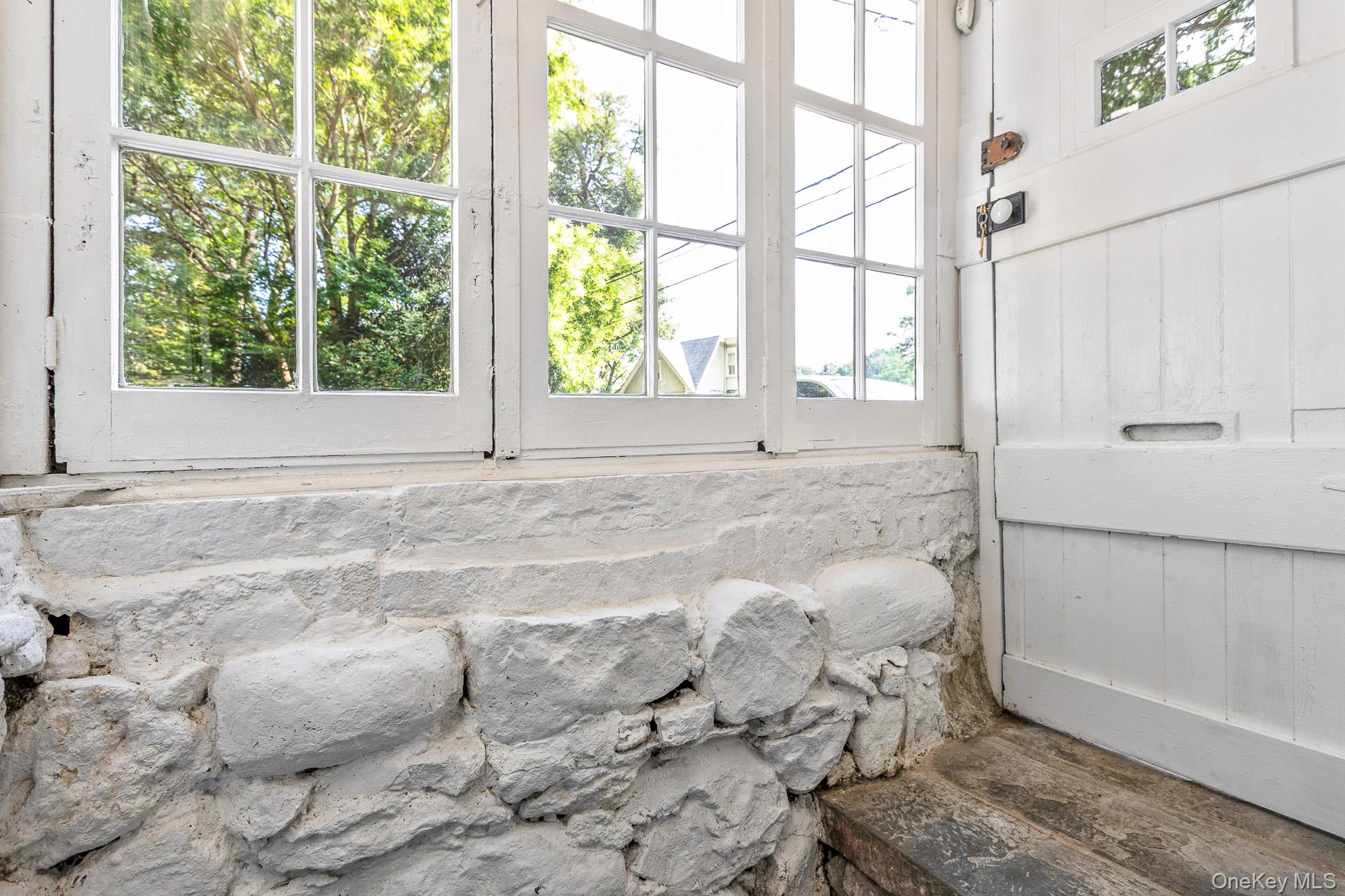 122 Main Street, Roslyn, NY 11576